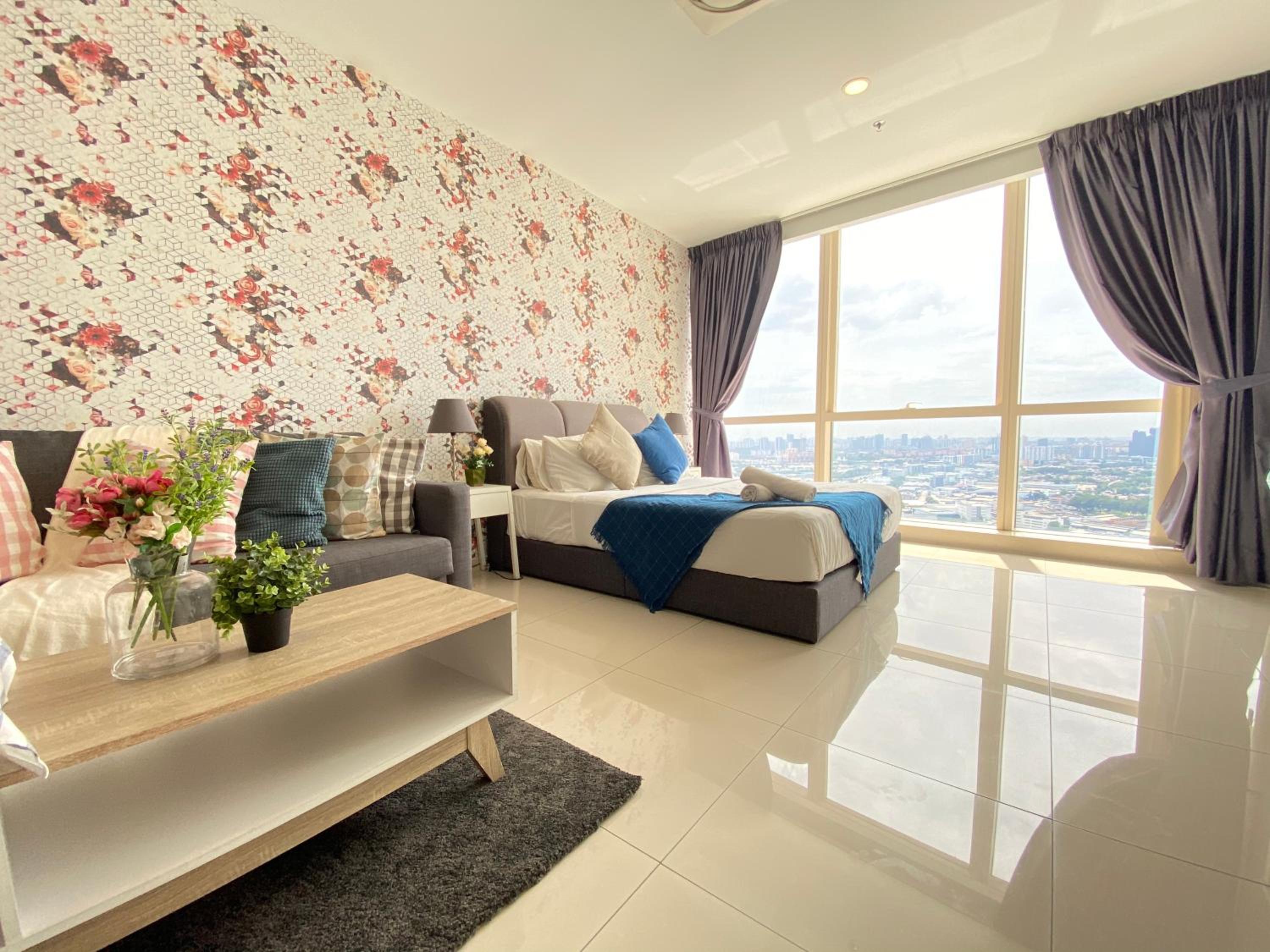 Studio Apartment photo 2