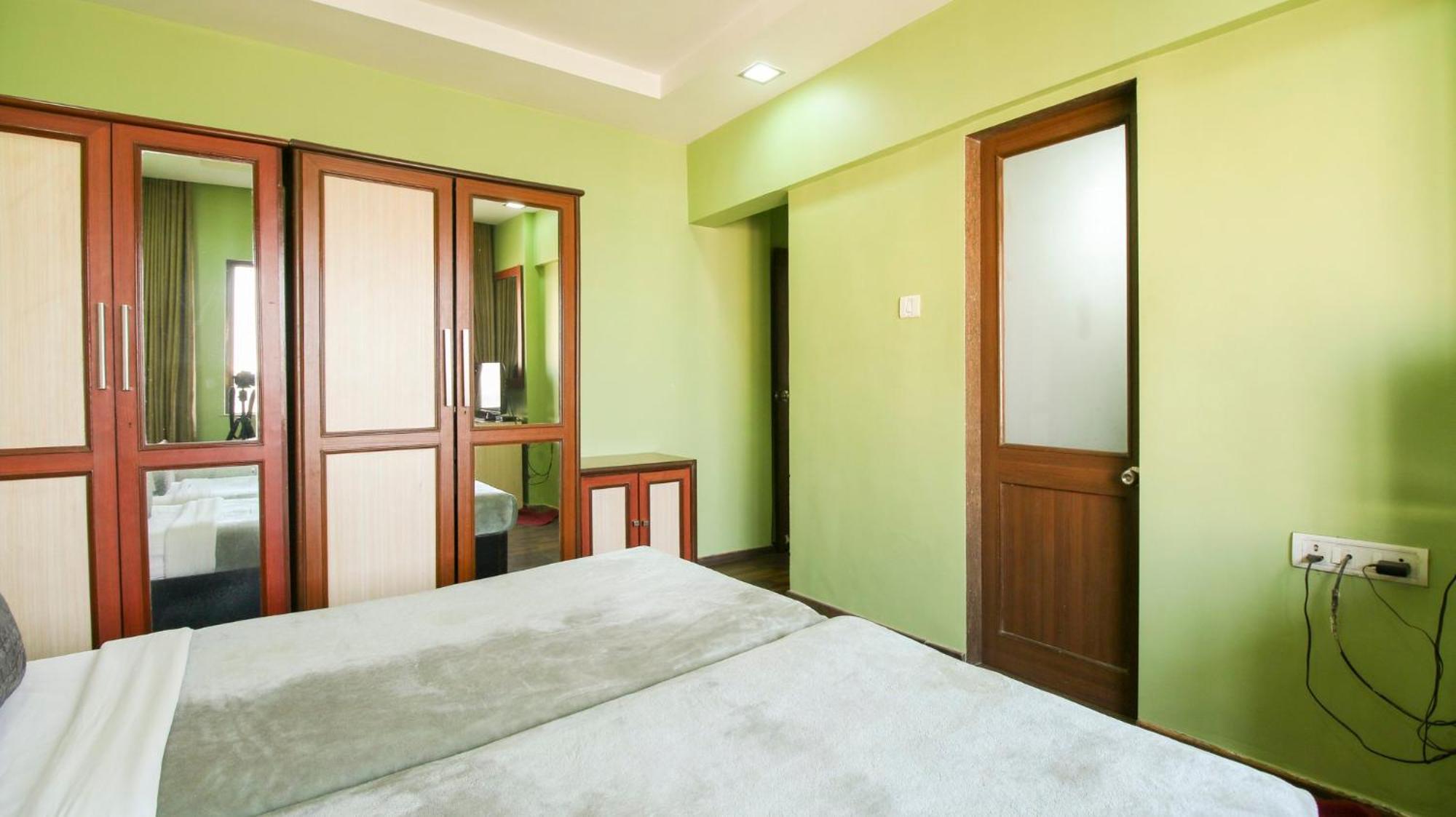 Apartment - Photo 2