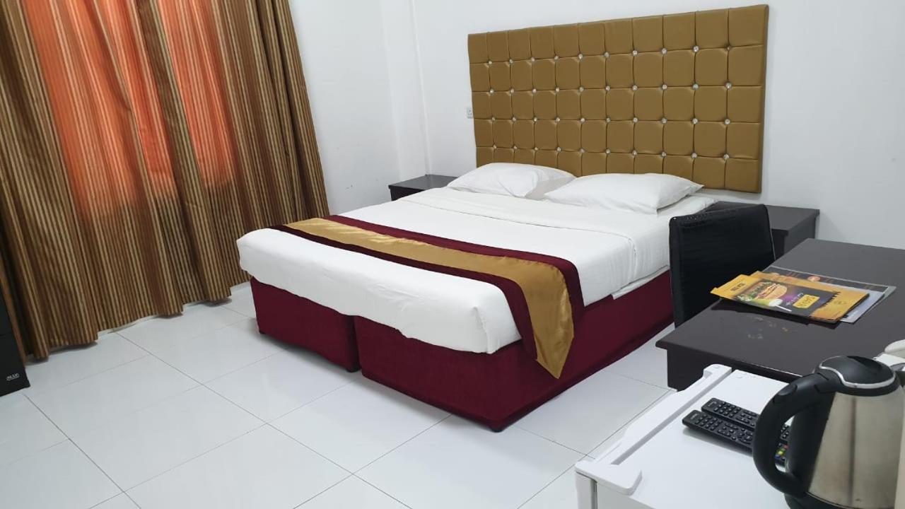 Standard Double or Twin Room photo 3