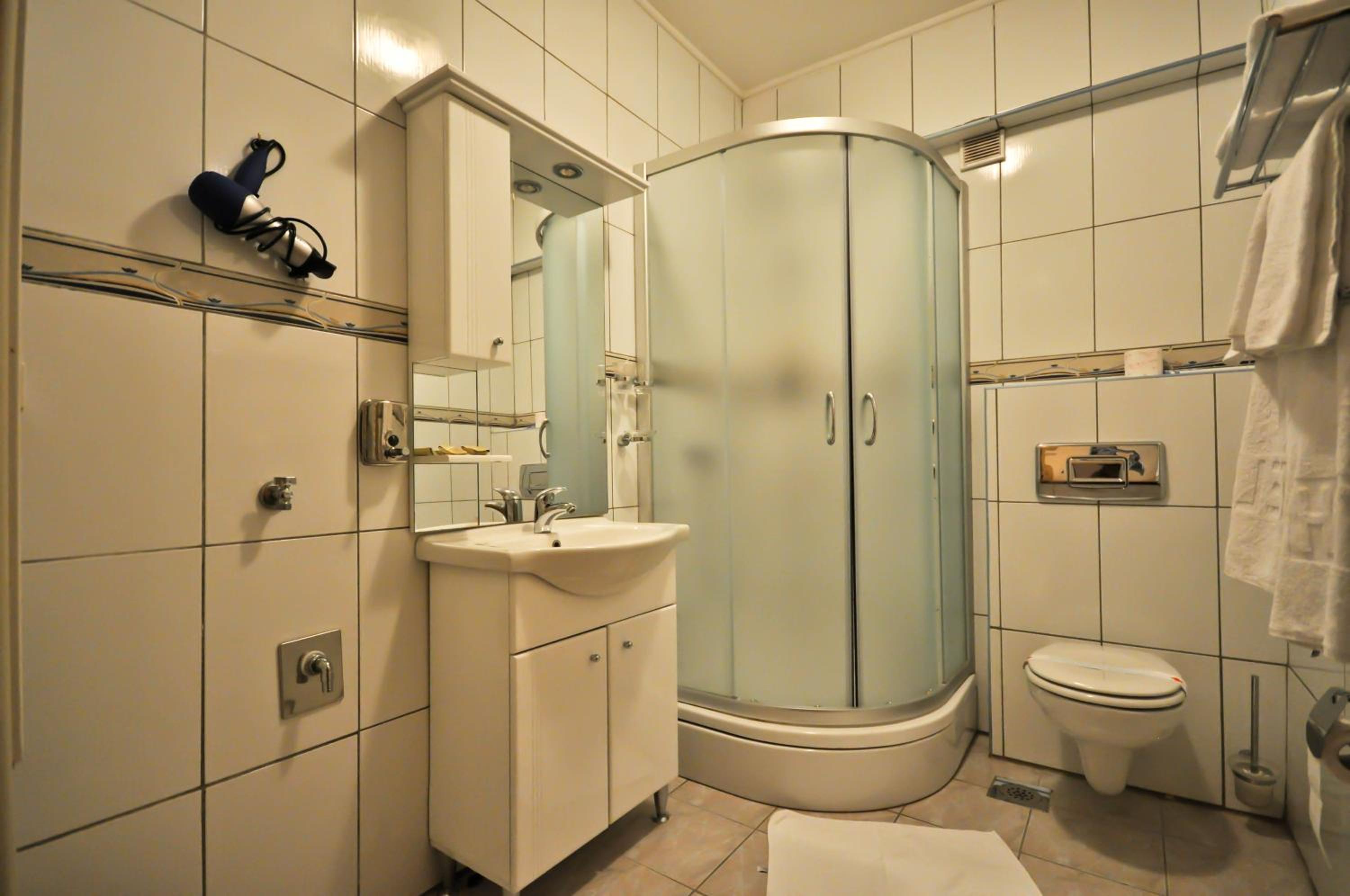 Double Room - Photo 3