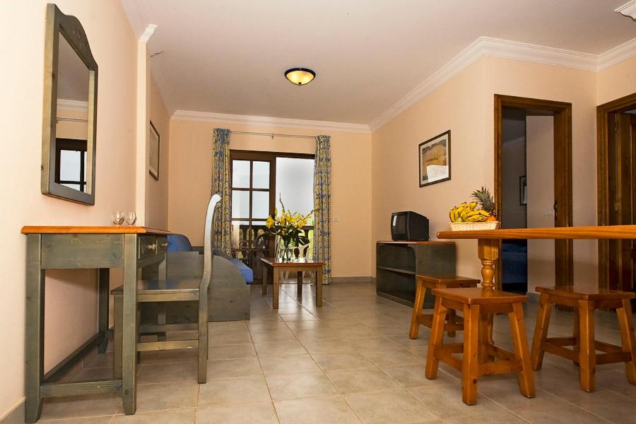 Two-Bedroom Apartment photo 3