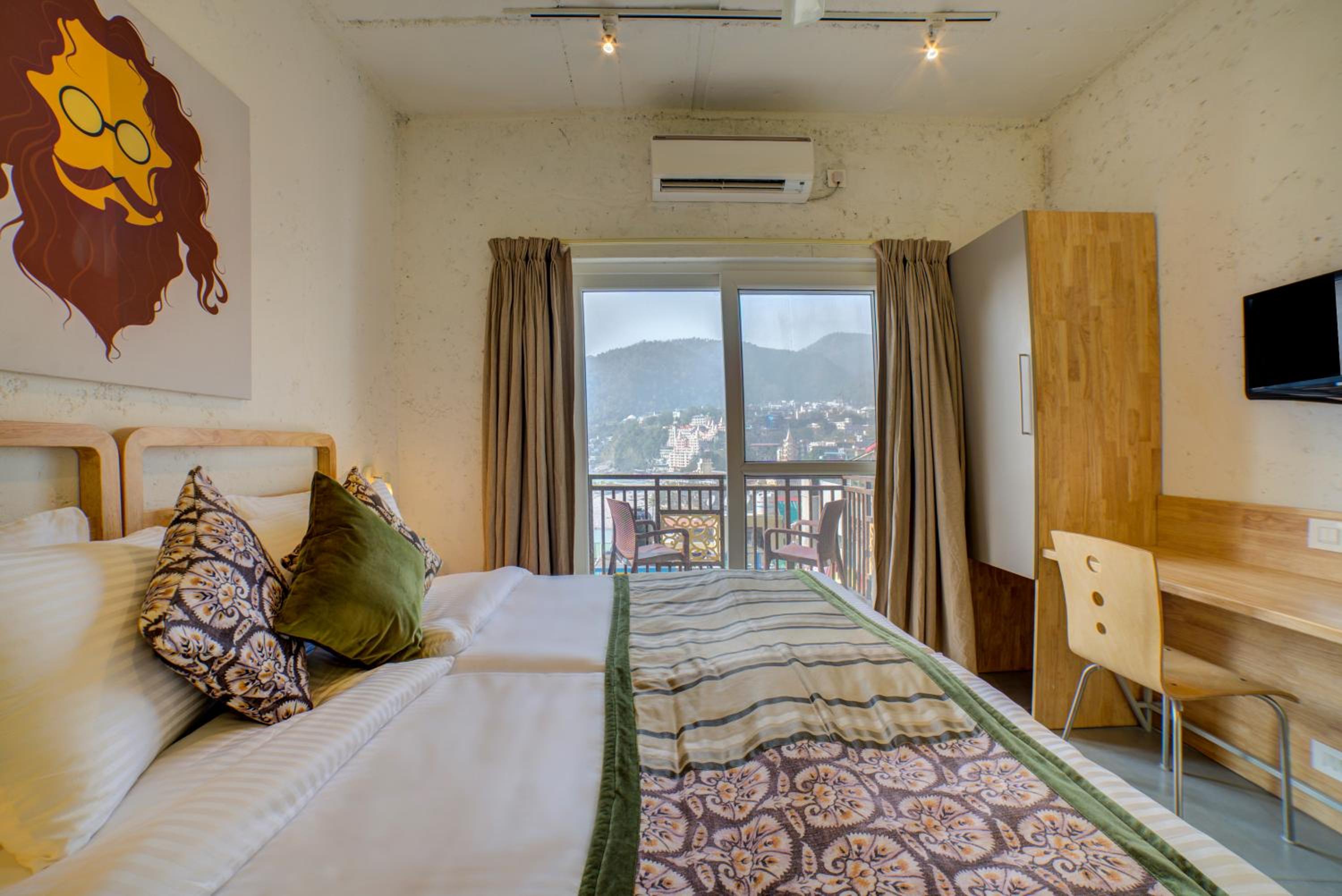Deluxe Room Ganges Facing - Photo 4