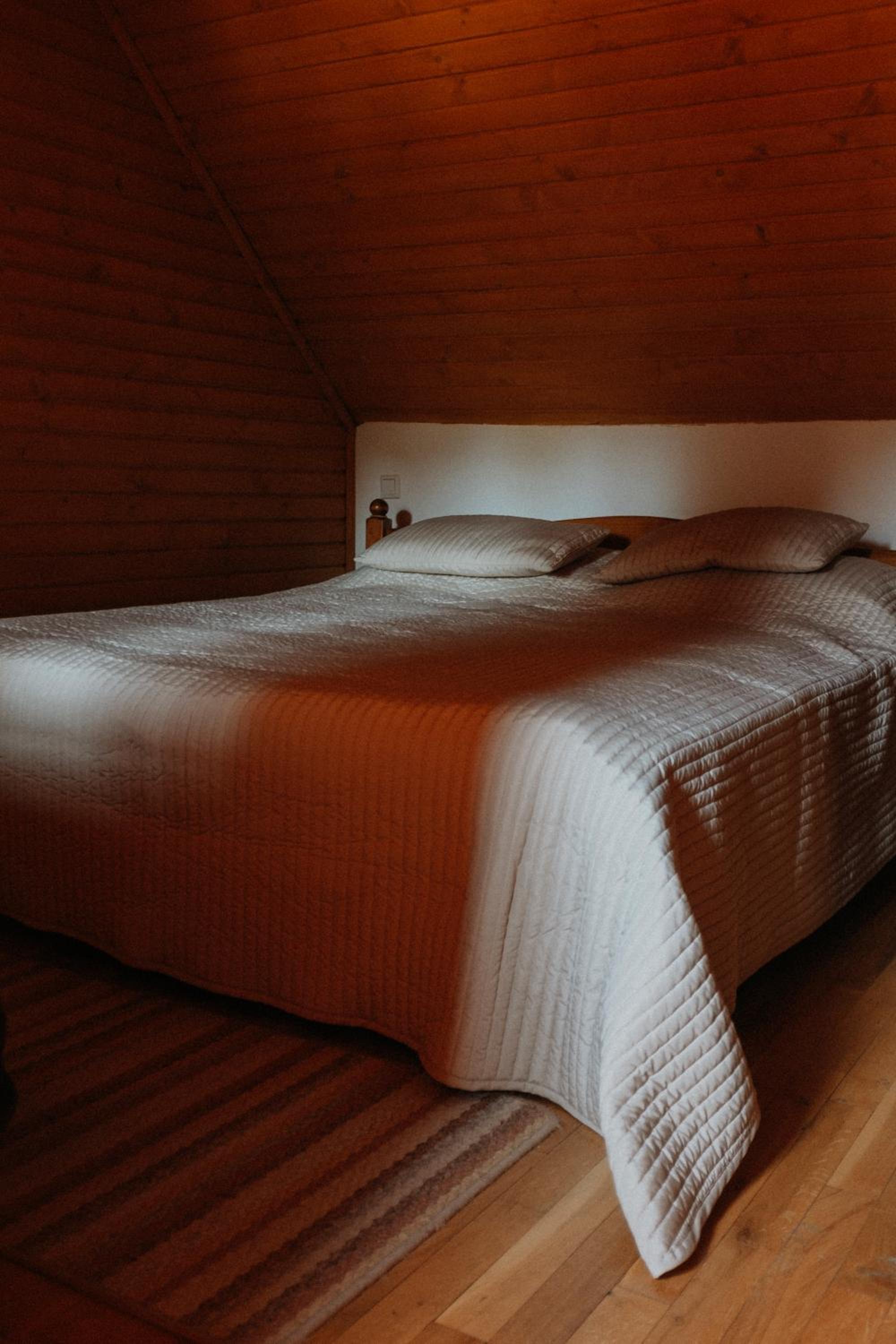 Three-Bedroom House - Photo 32