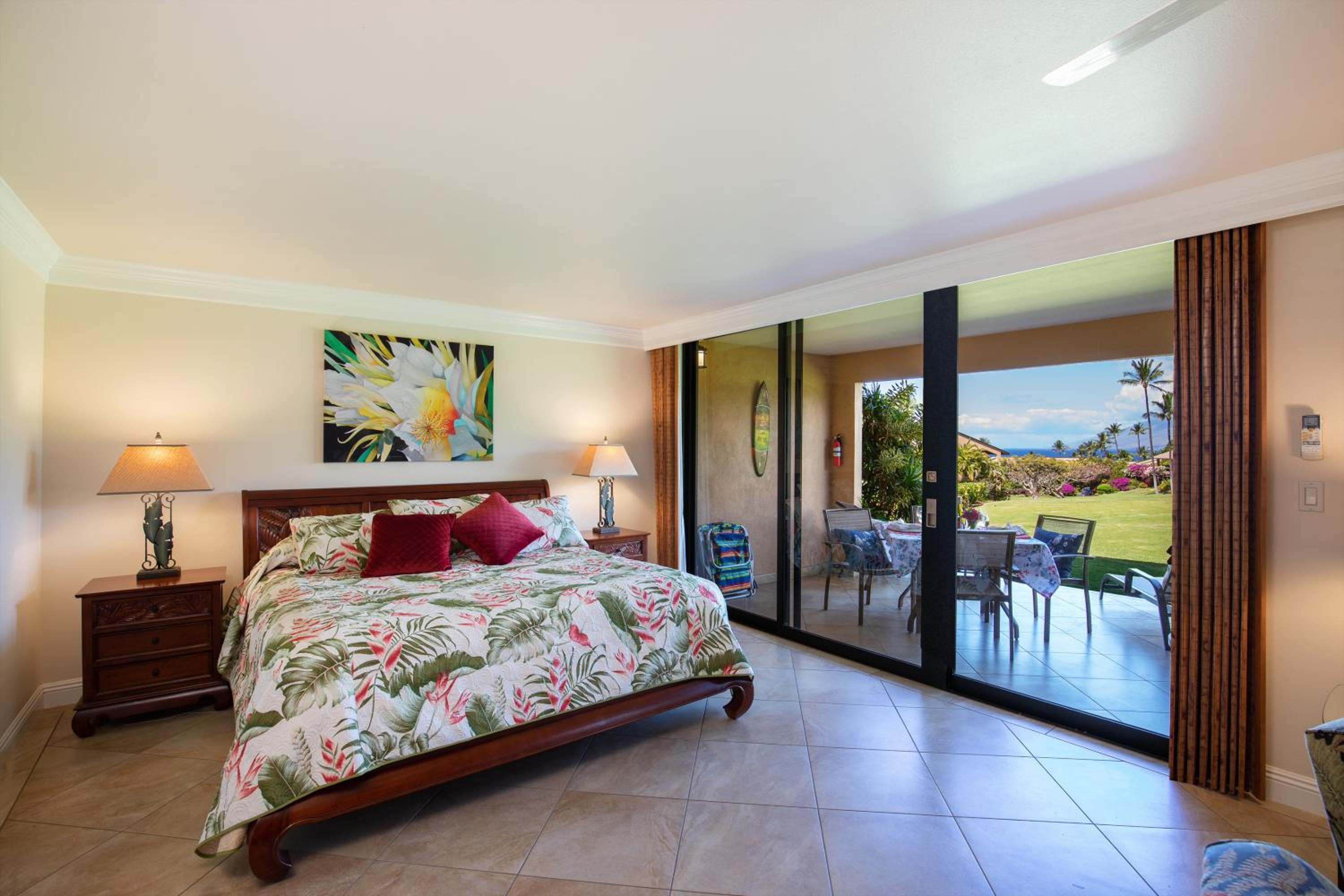 Studio Apartment photo 1