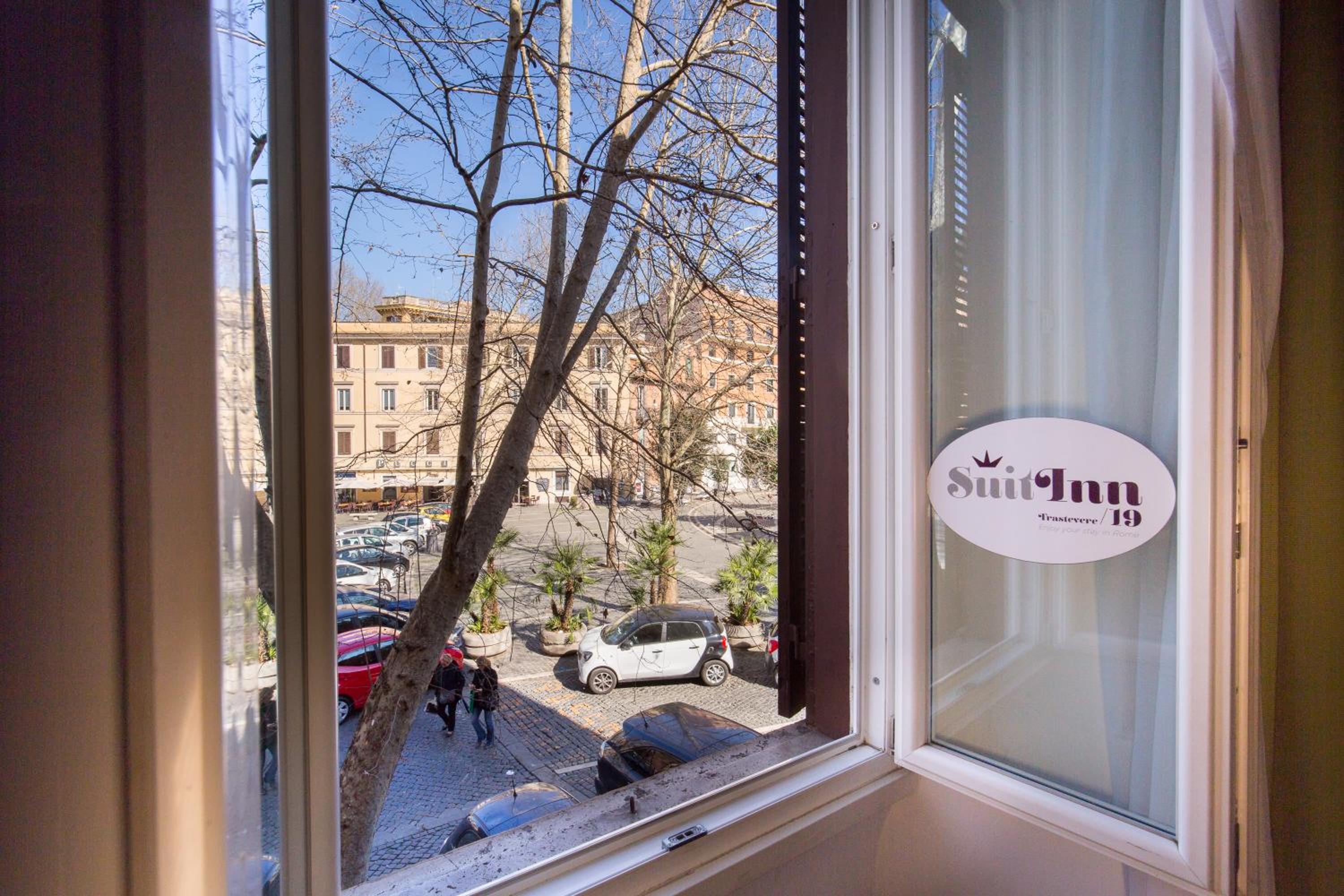 Deluxe Double or Twin Room with Garden View photo 2