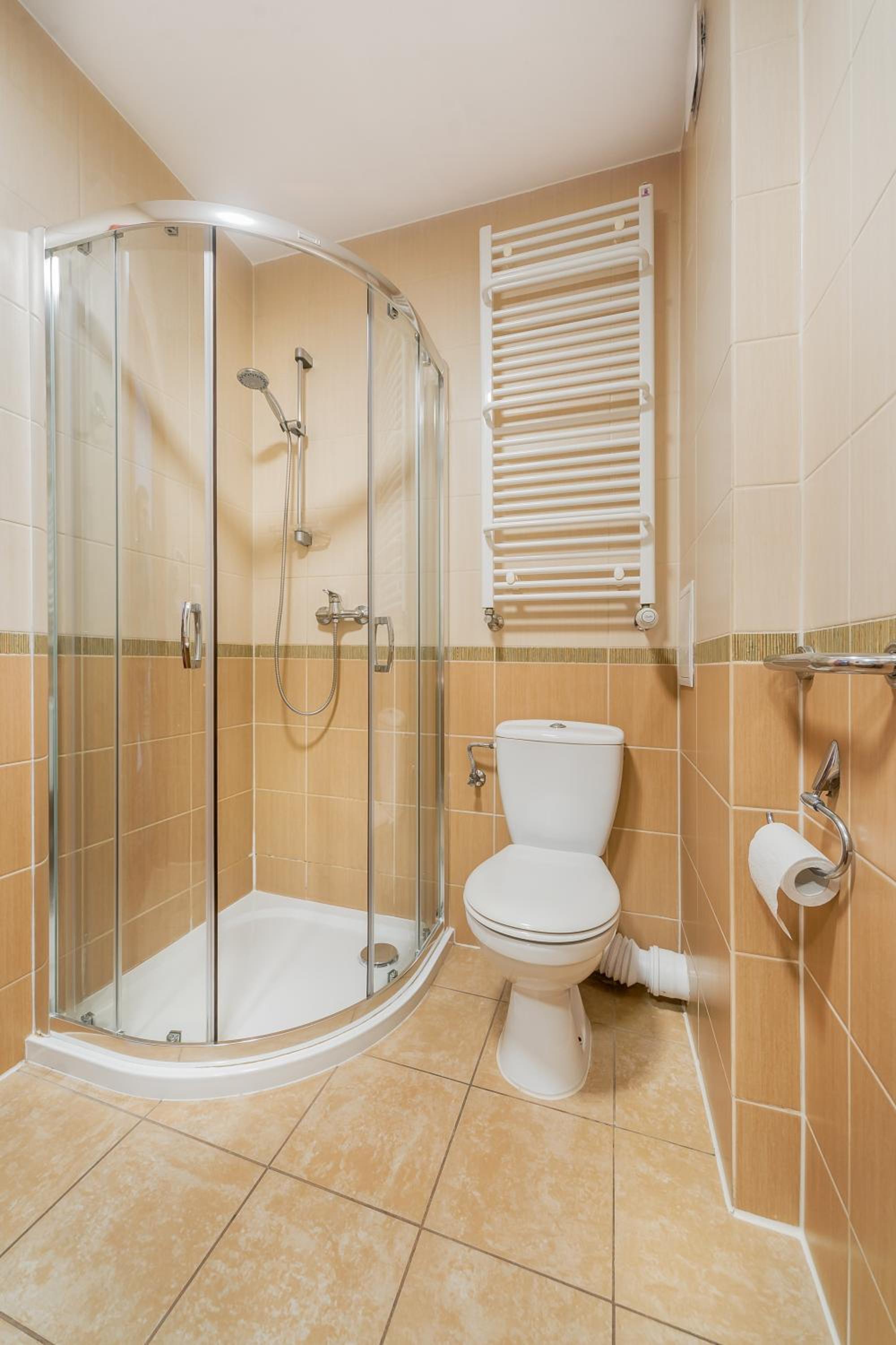 Double Room - Photo 5