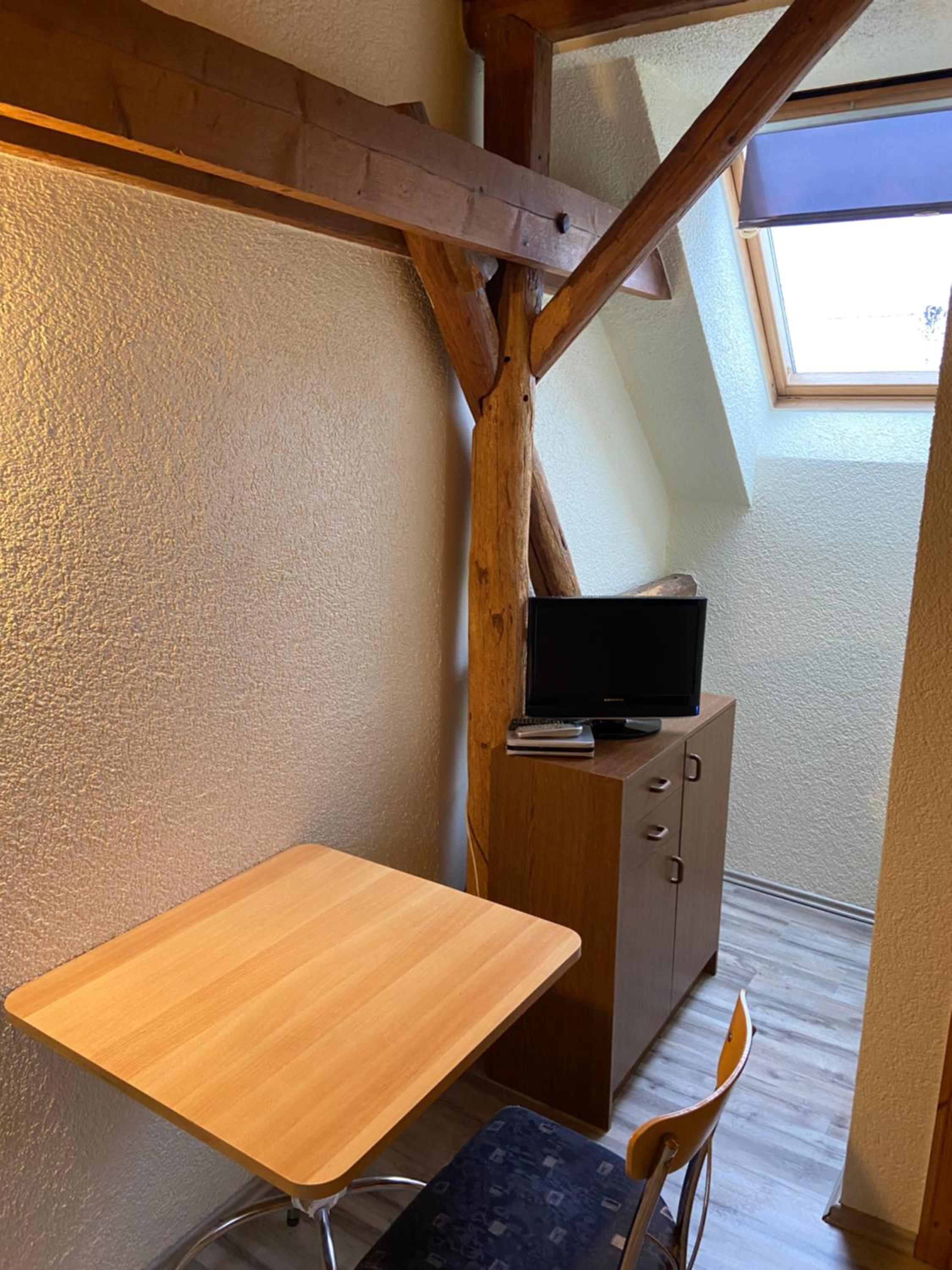 Budget Double Room photo 3