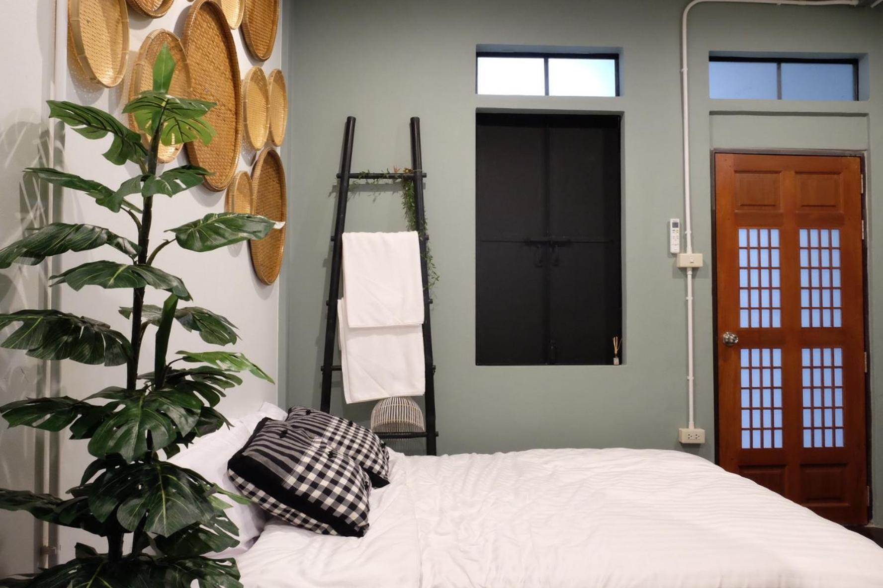 Double Room with Private Bathroom photo 1