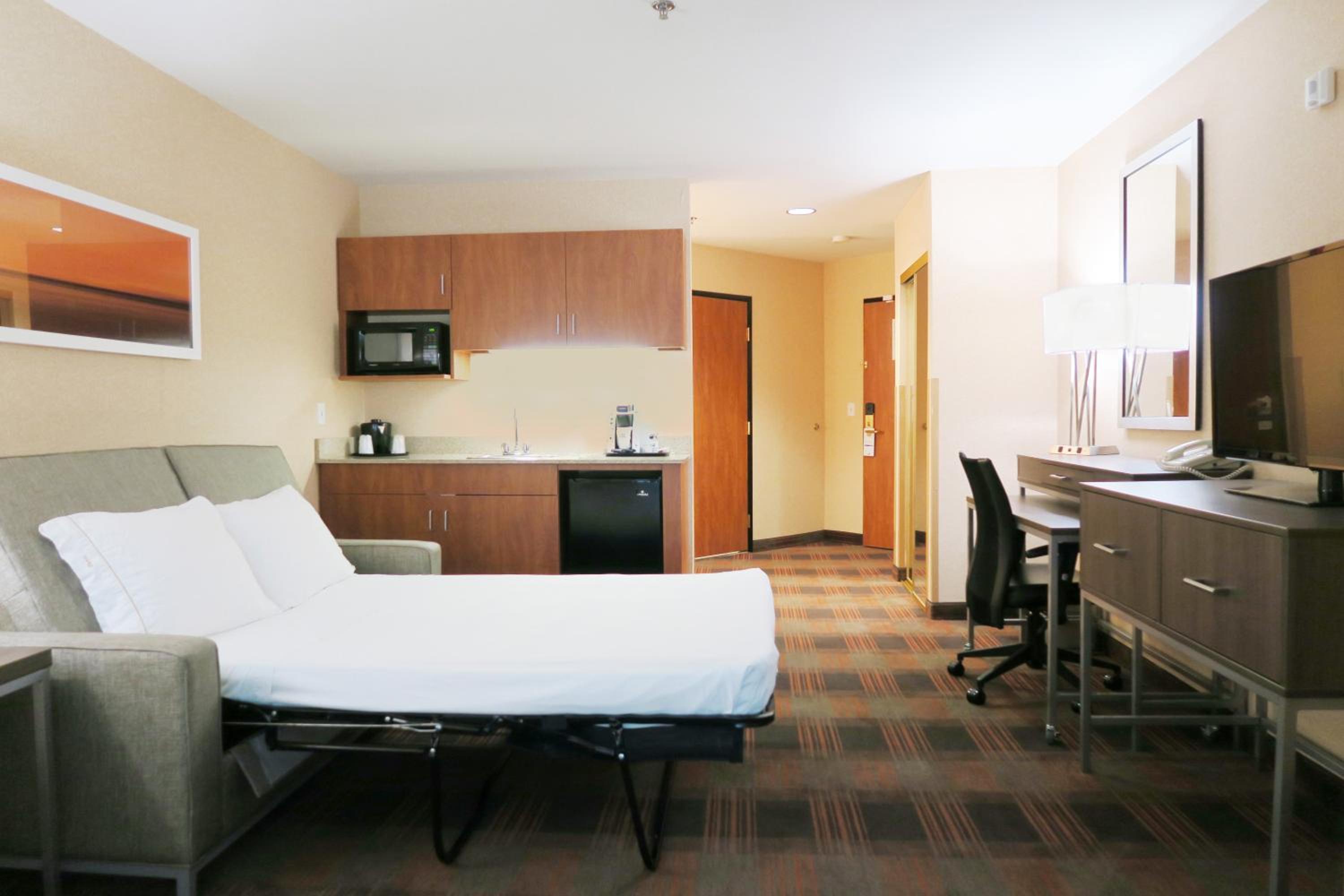 King Suite - Photo 2