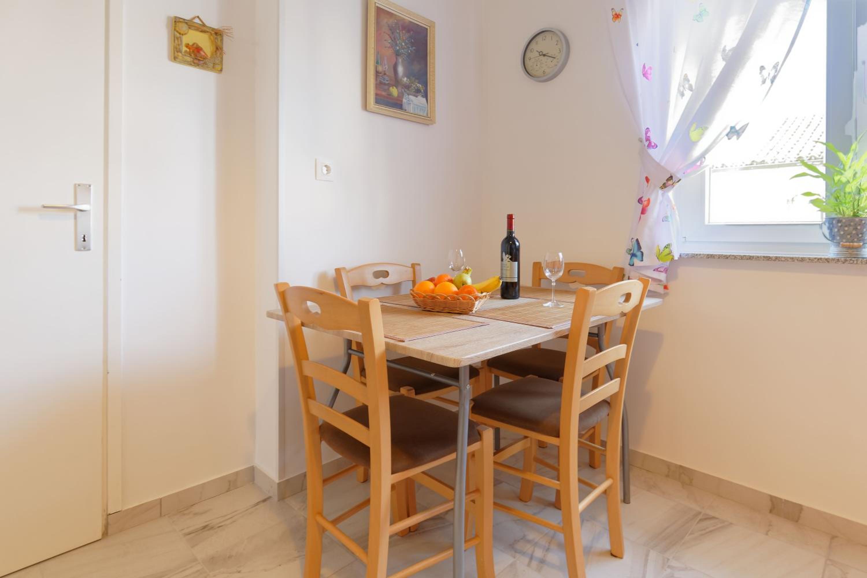 One Bedroom Apartment with Sea View - Photo 14