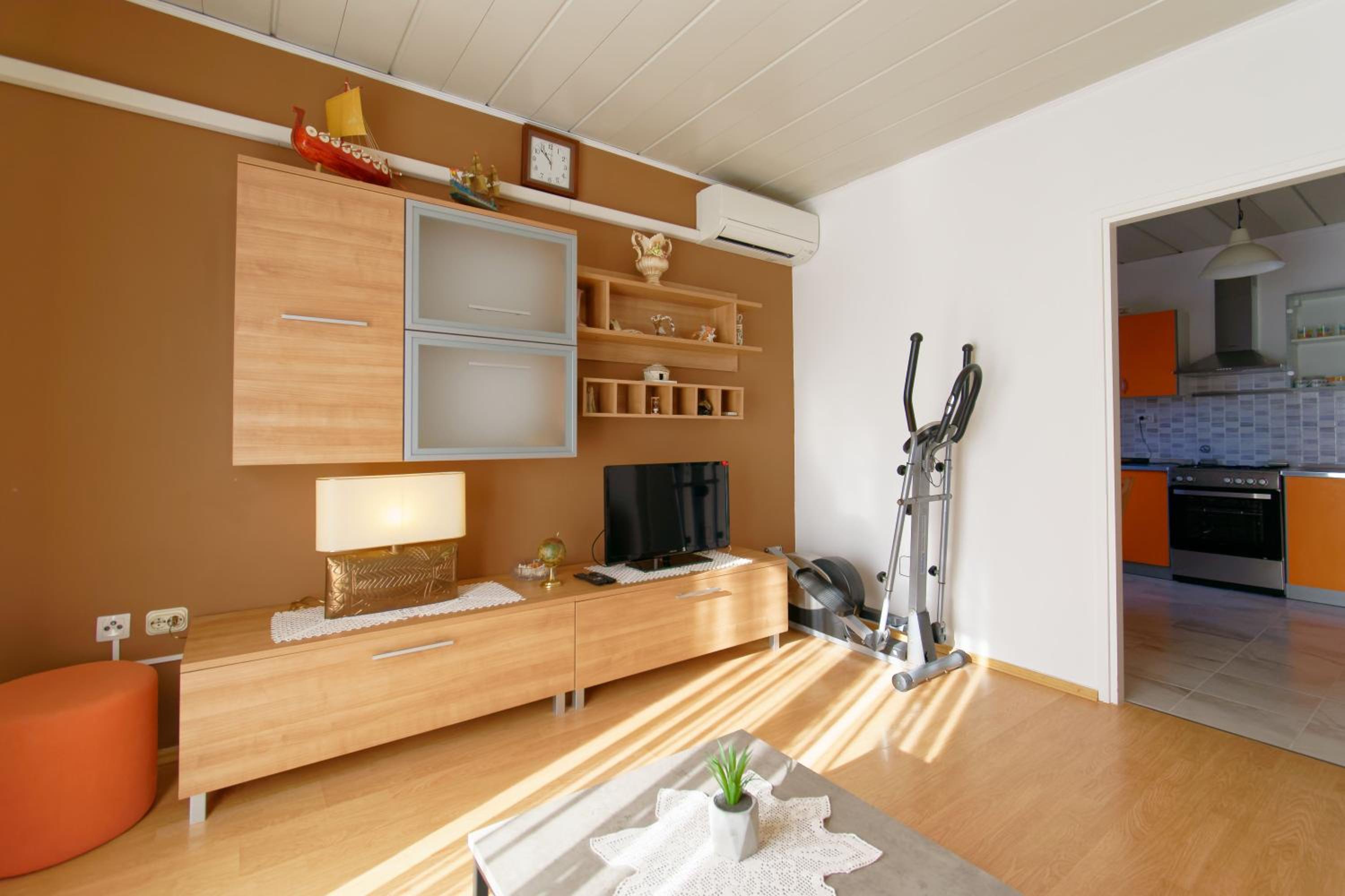 One Bedroom Apartment with Sea View - Photo 1