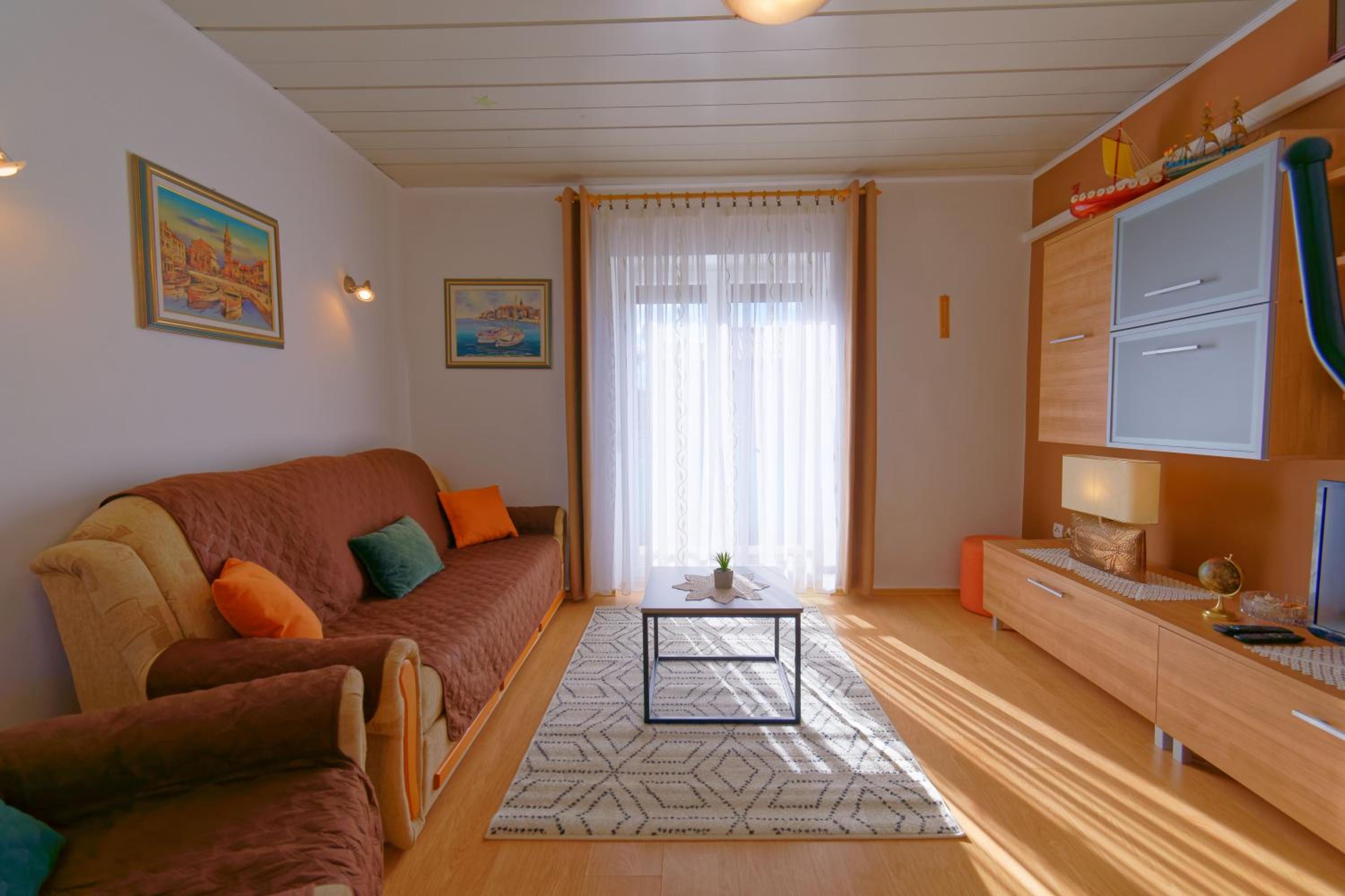 One Bedroom Apartment with Sea View - Photo 4