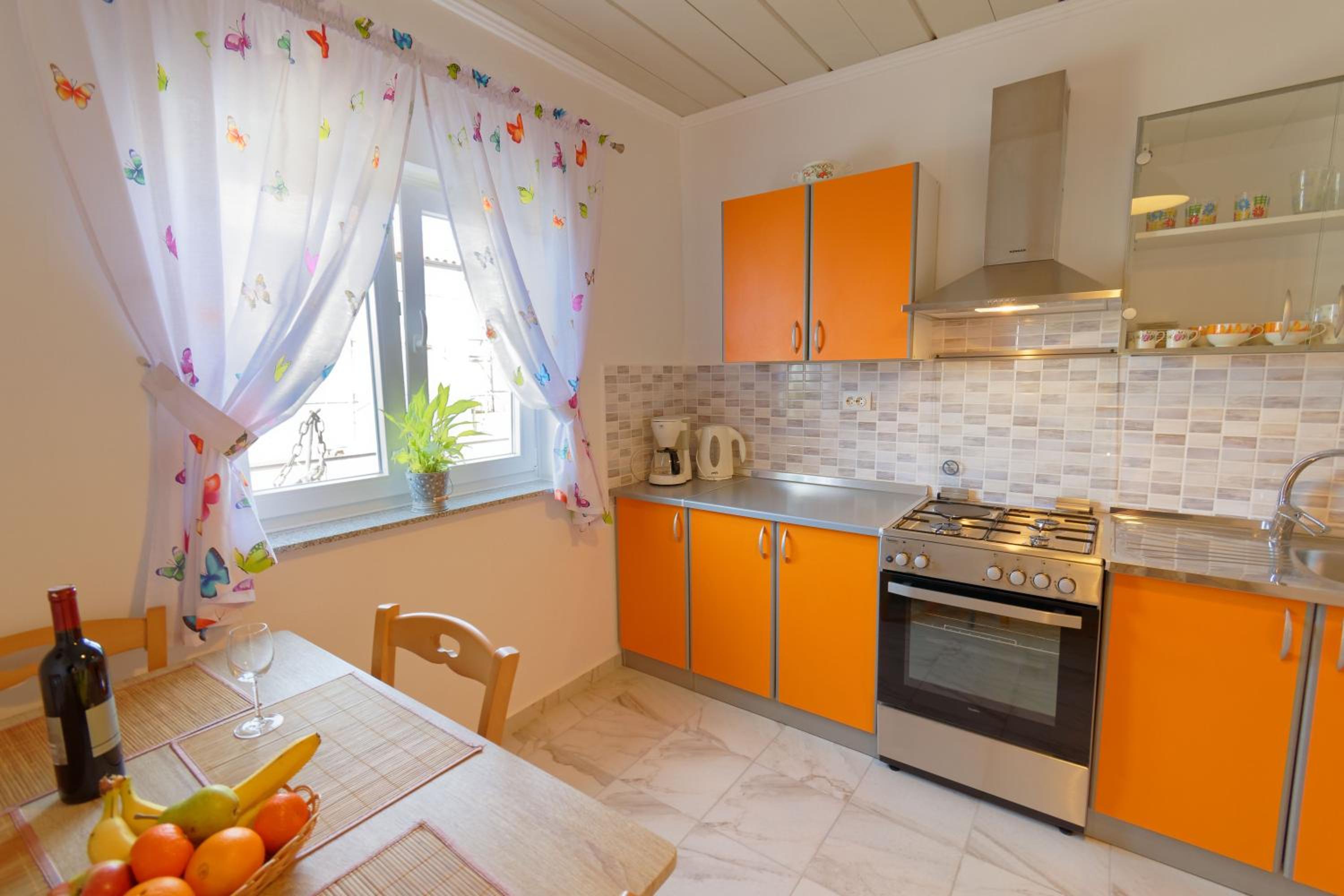 One Bedroom Apartment with Sea View - Photo 7