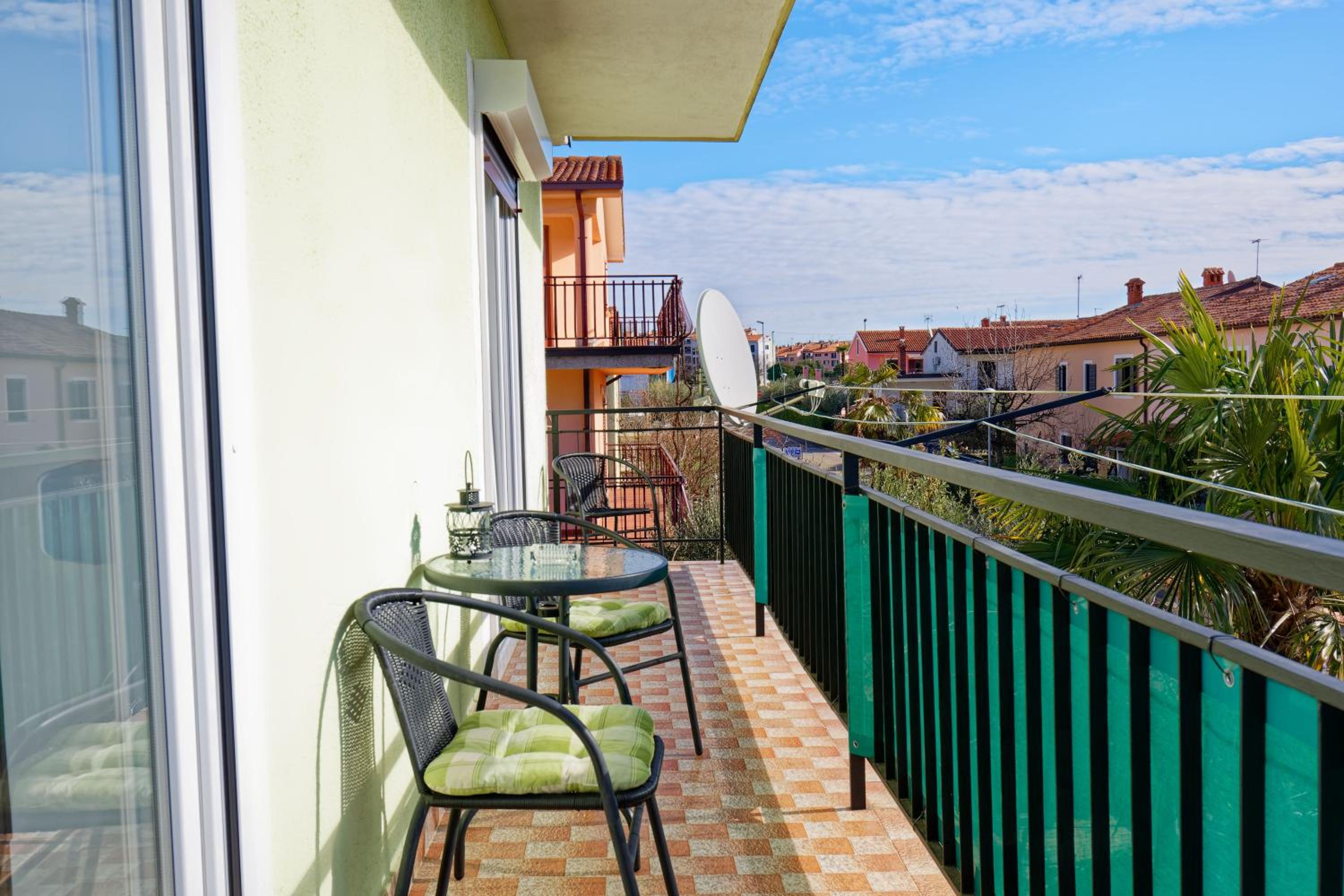 One Bedroom Apartment with Sea View - Photo 3