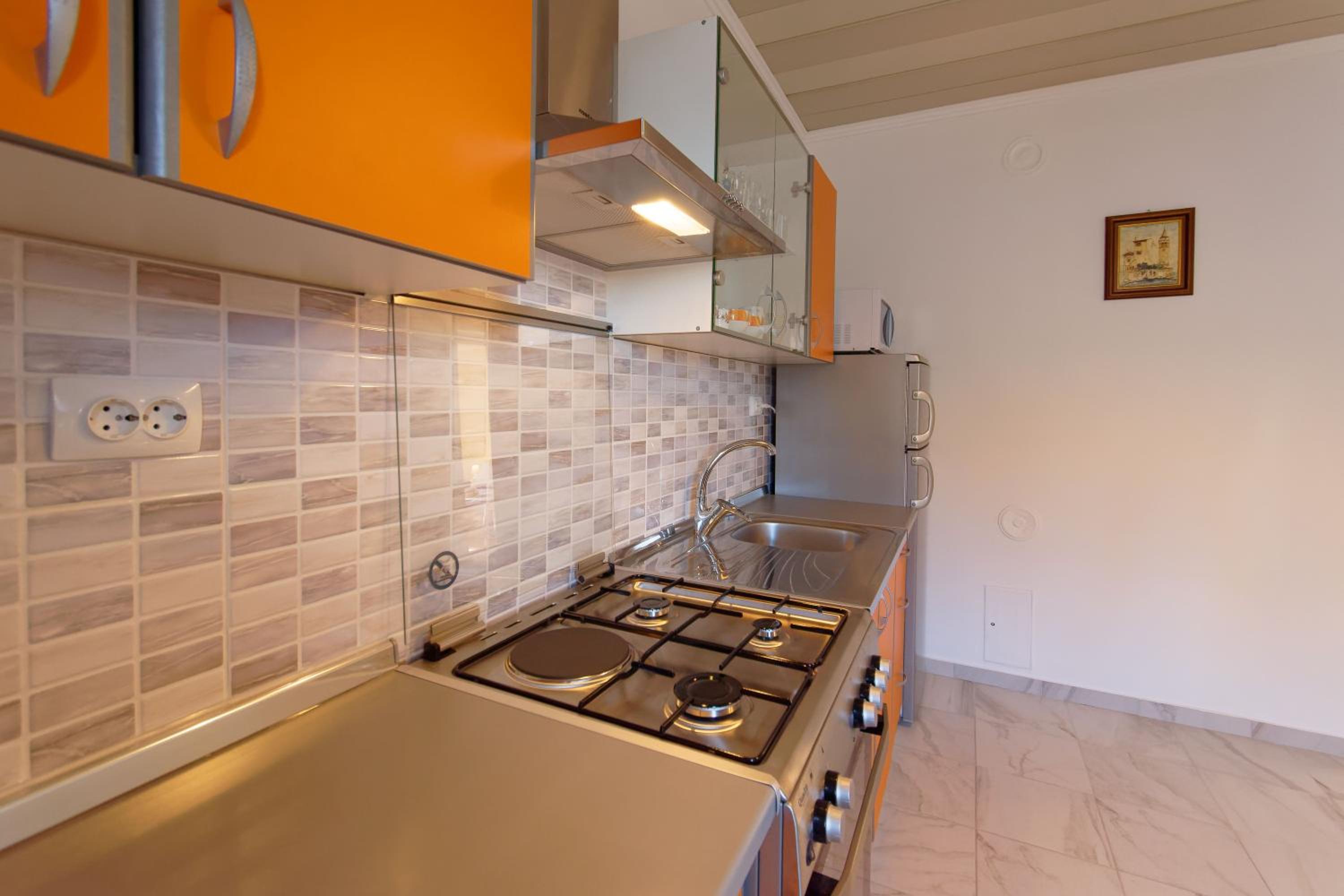 One Bedroom Apartment with Sea View - Photo 12