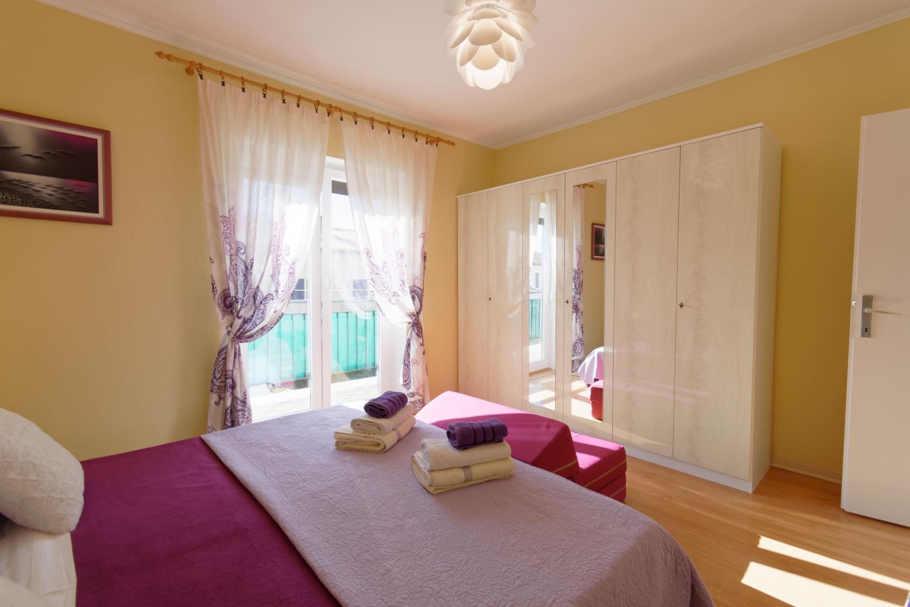 One Bedroom Apartment with Sea View - Photo 20