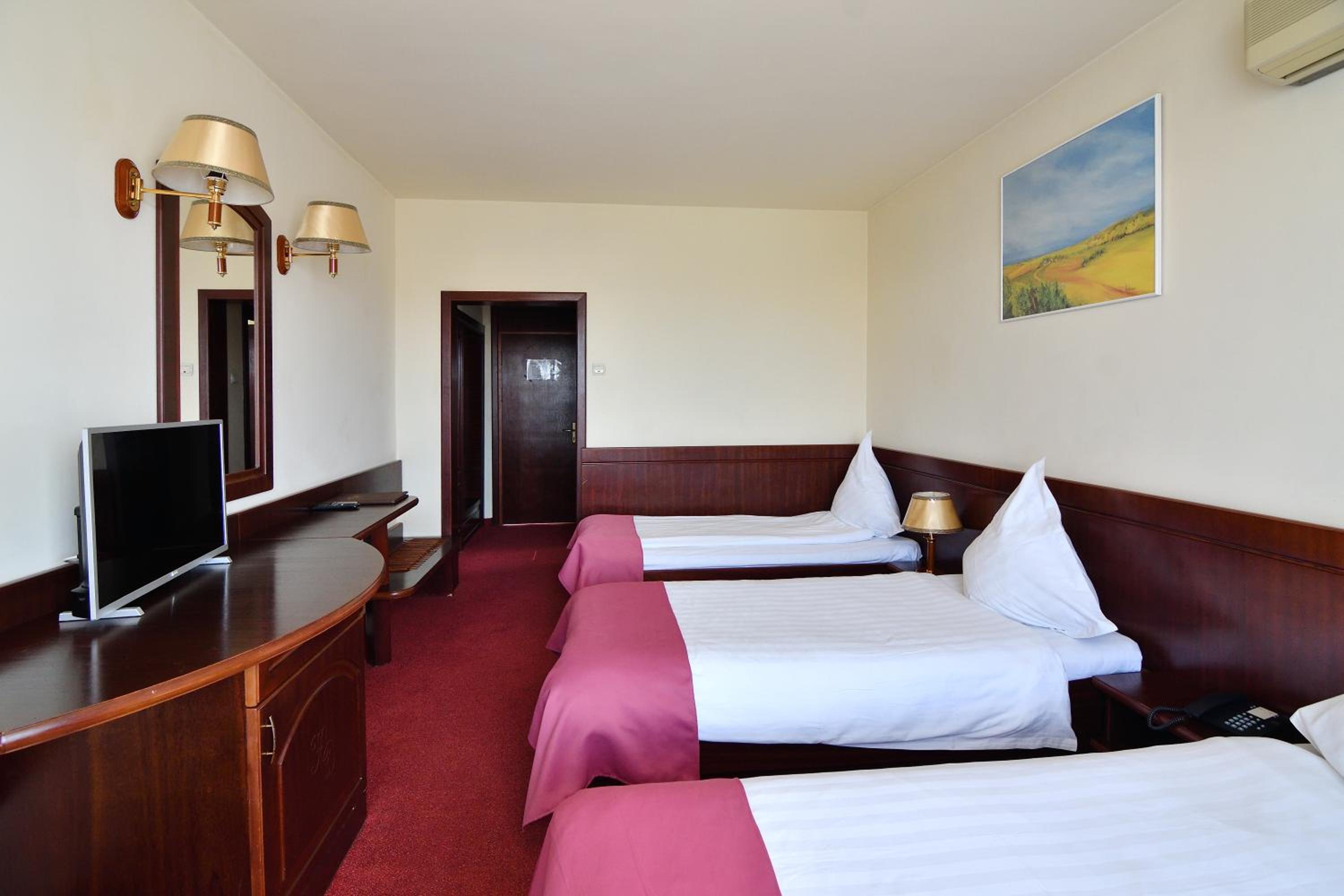 Triple Room - Photo 4