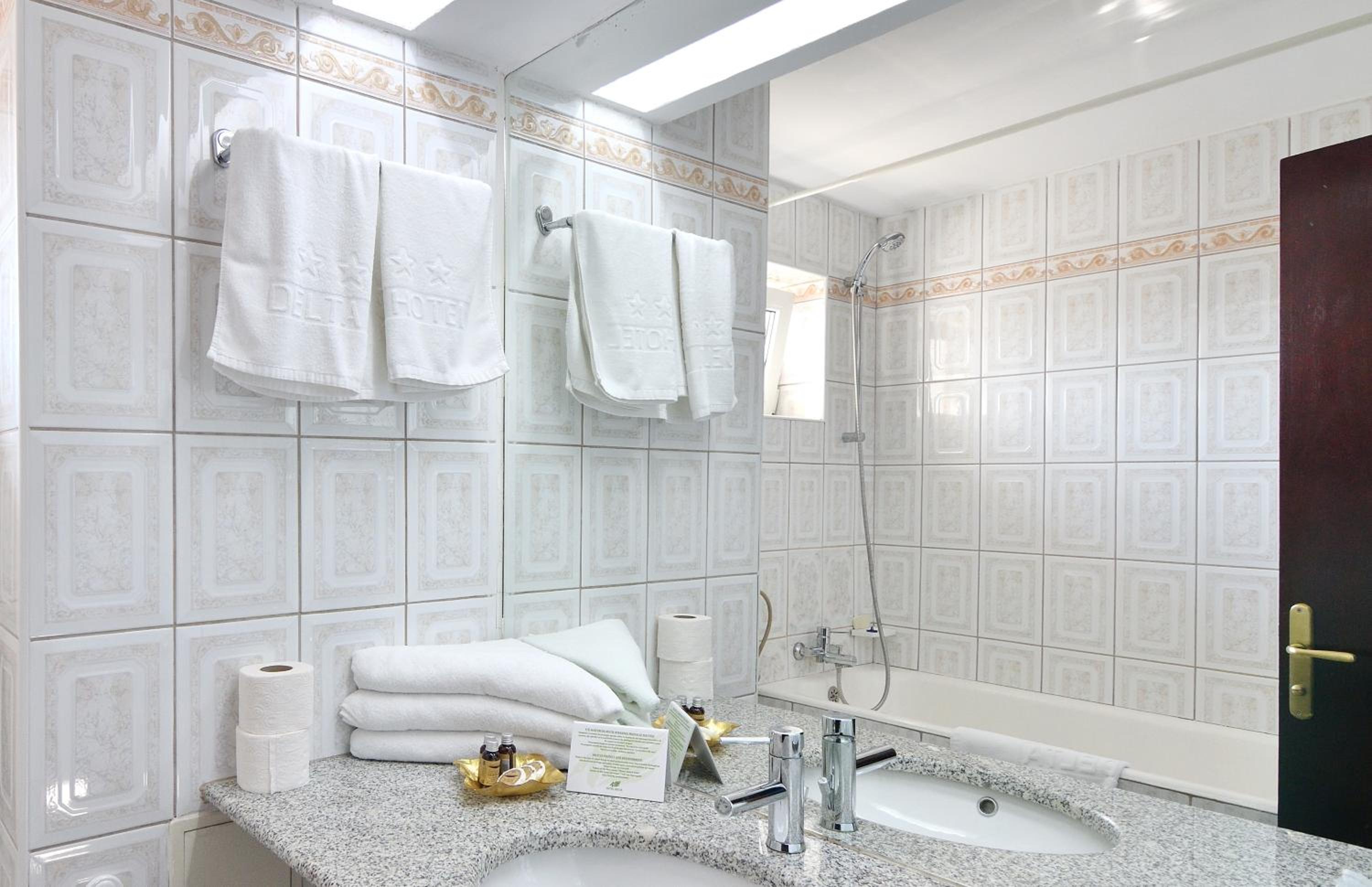 Triple Room - Photo 6