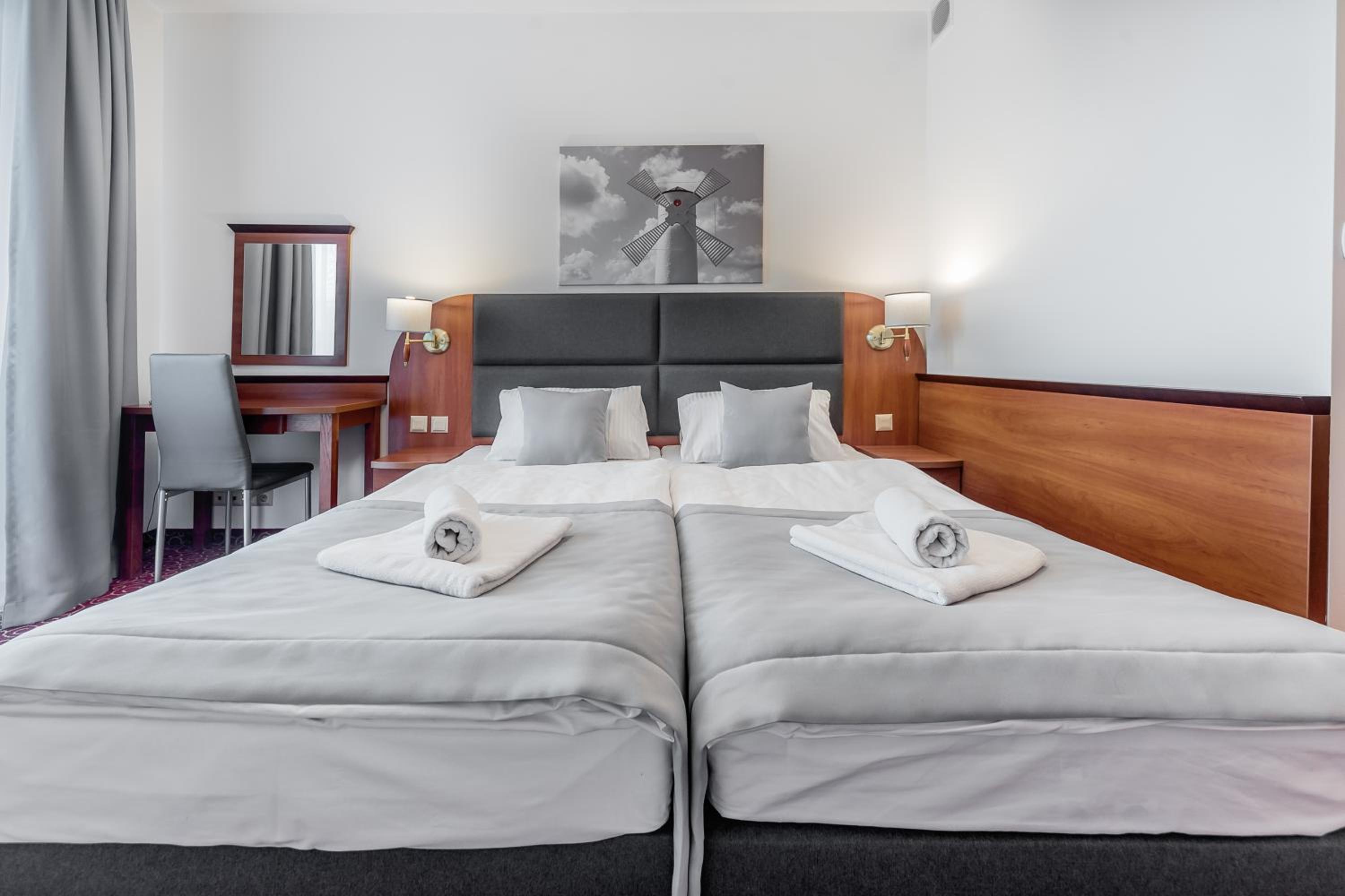 Double Room - Photo 7