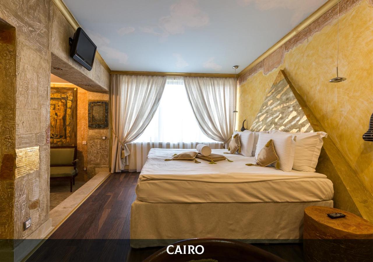 Deluxe Suite