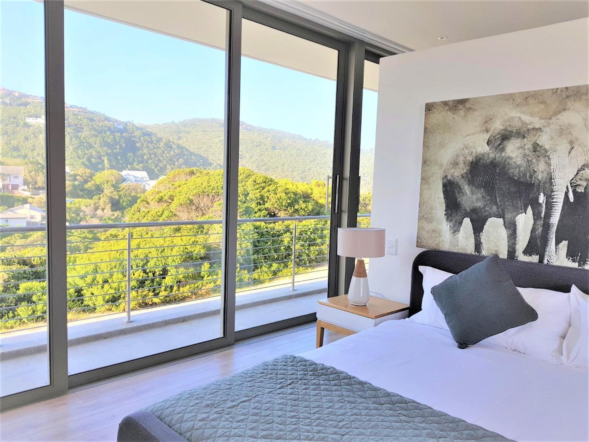 Deluxe Double Room with Side Sea View photo 3