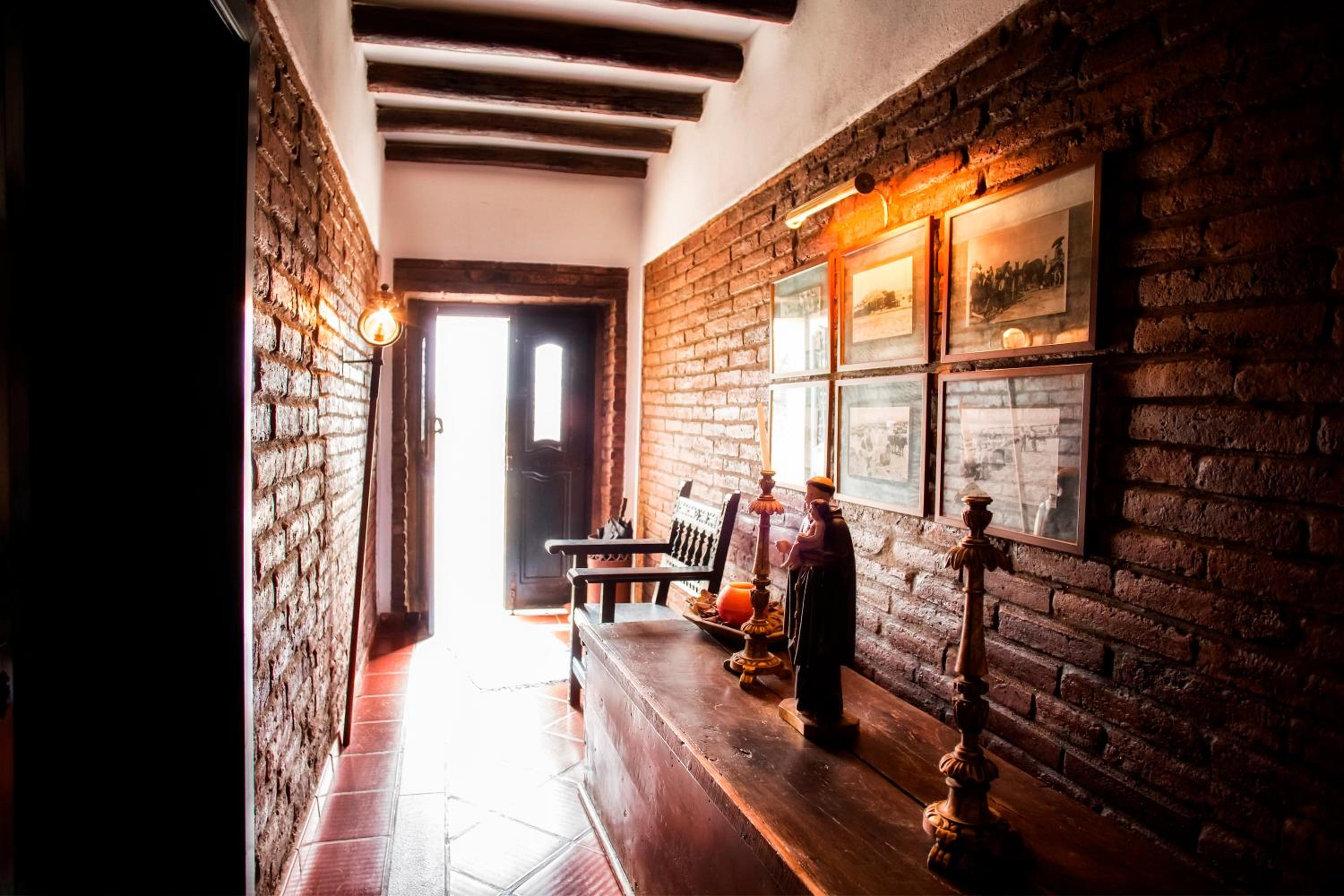Family Room (2 Adults + 1 Child) photo 2