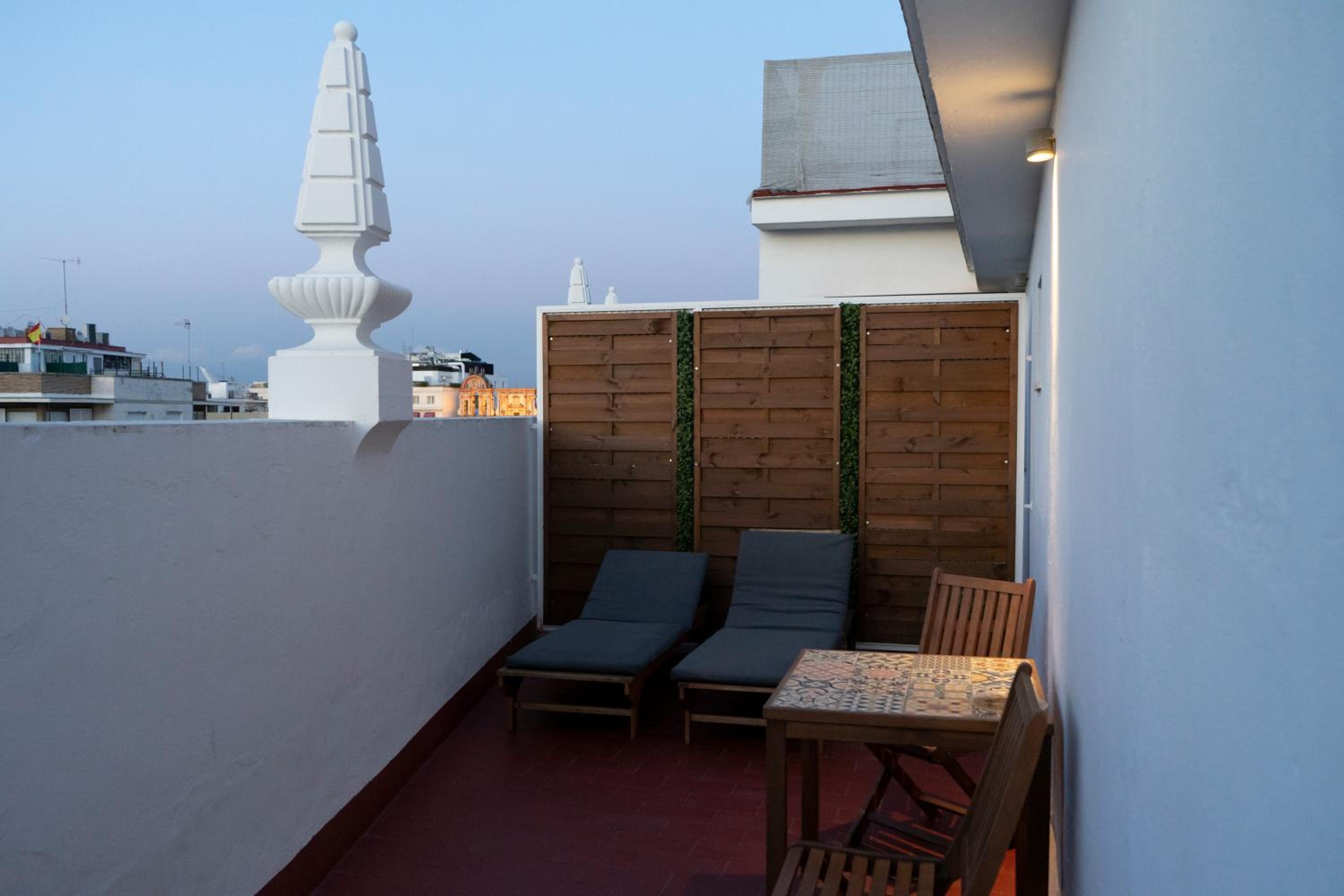 Double Room with Terrace - Photo 7