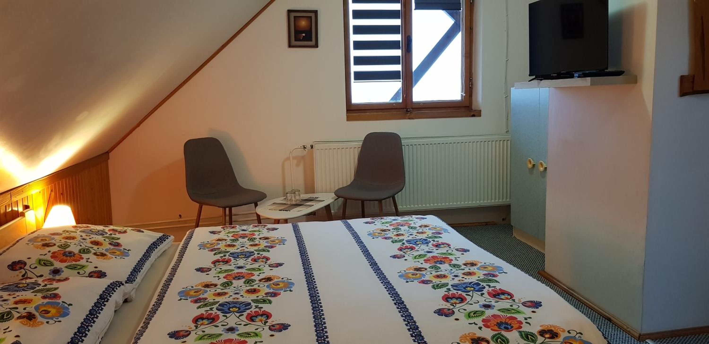 Small Double Room - Photo 1