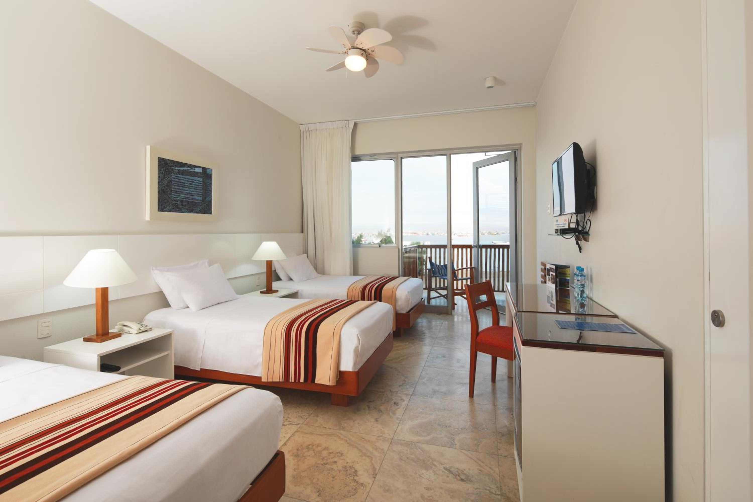 Triple Room with Sea View