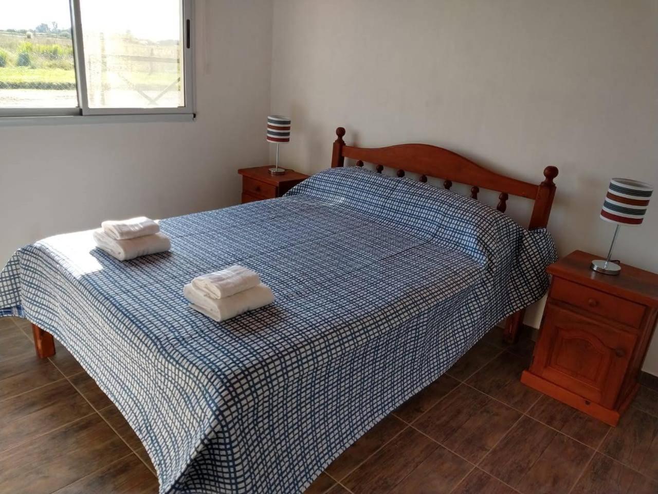 One-Bedroom House photo 1