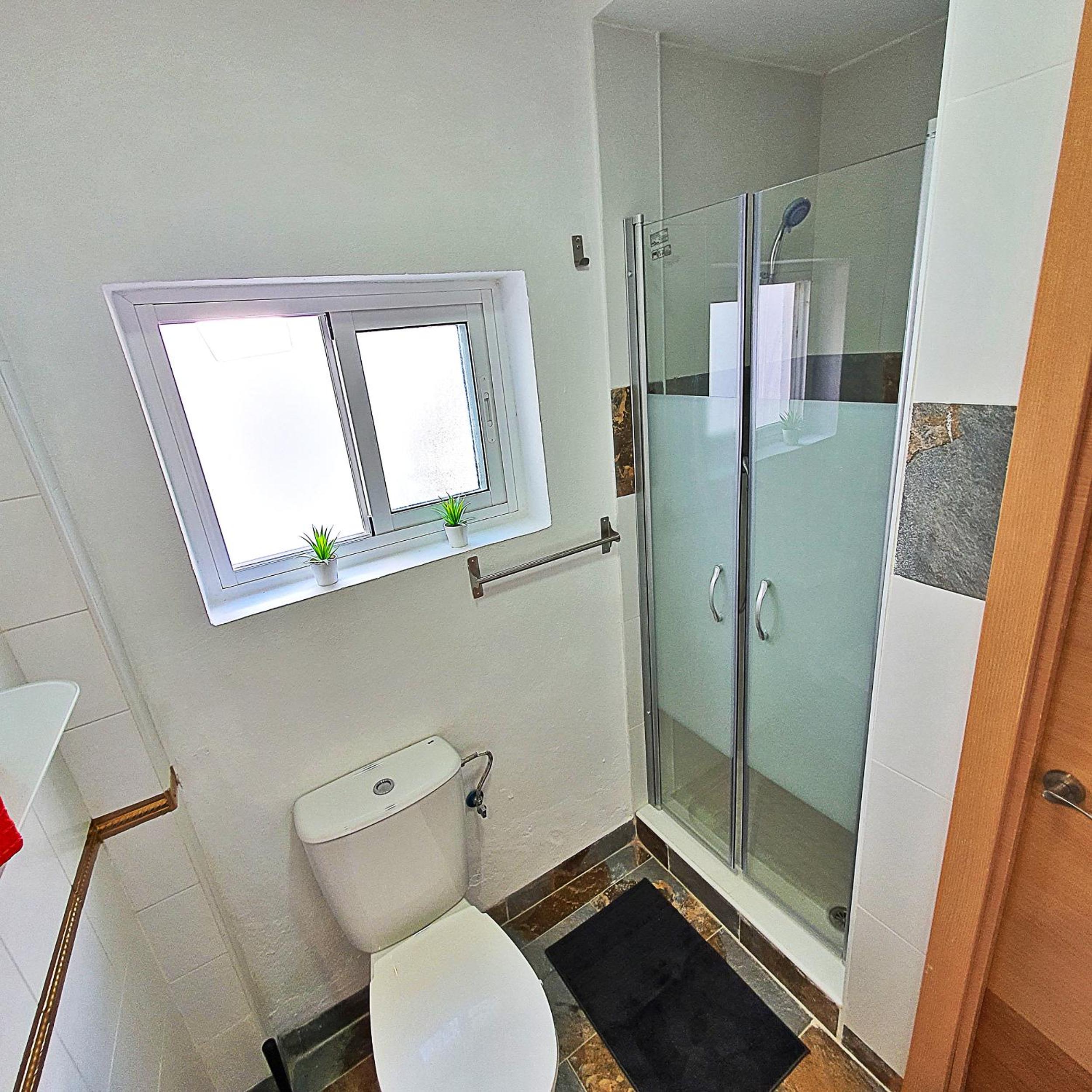 Apartment with Balcony - Photo 23