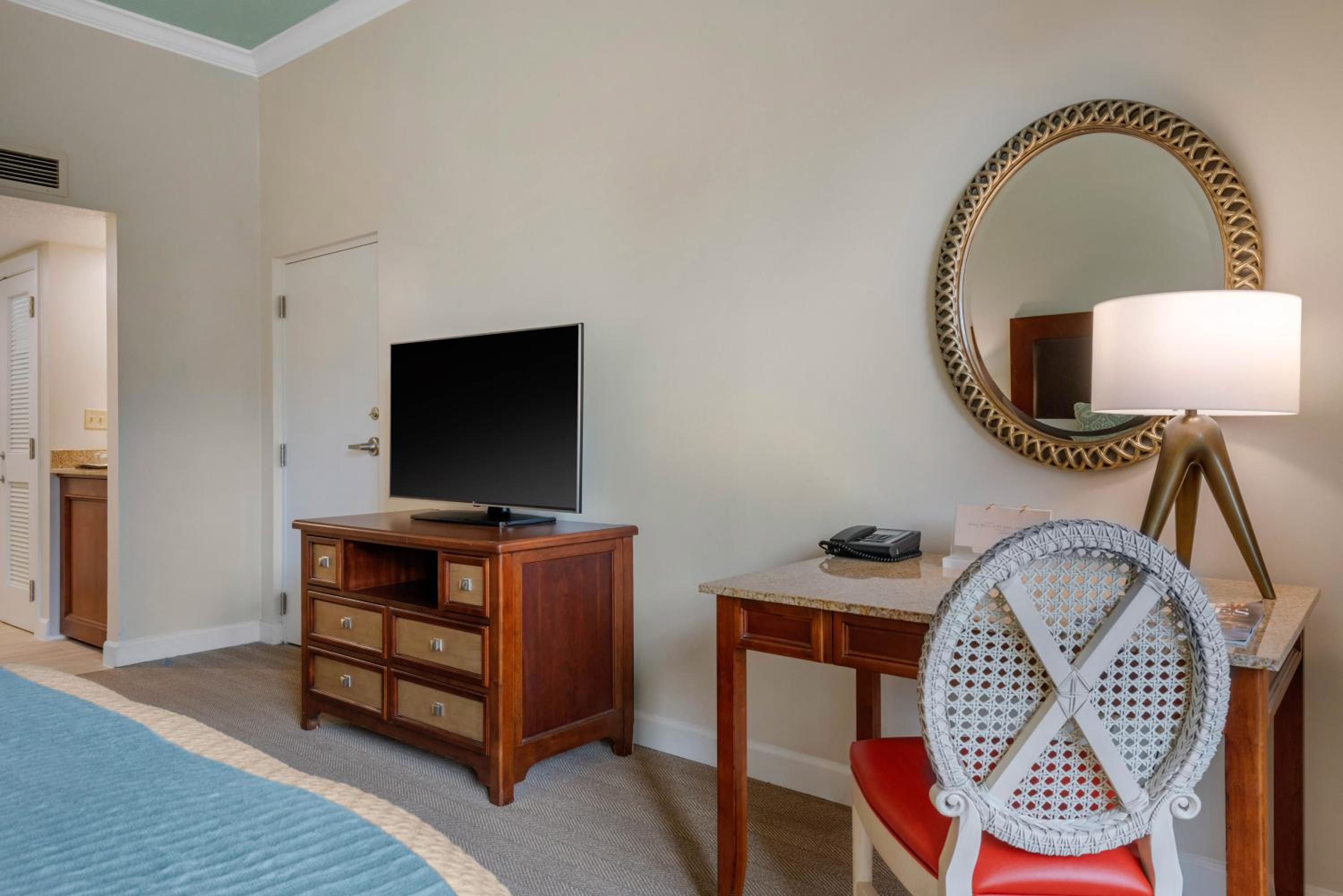 Oceanfront Room Double Queen - Photo 5