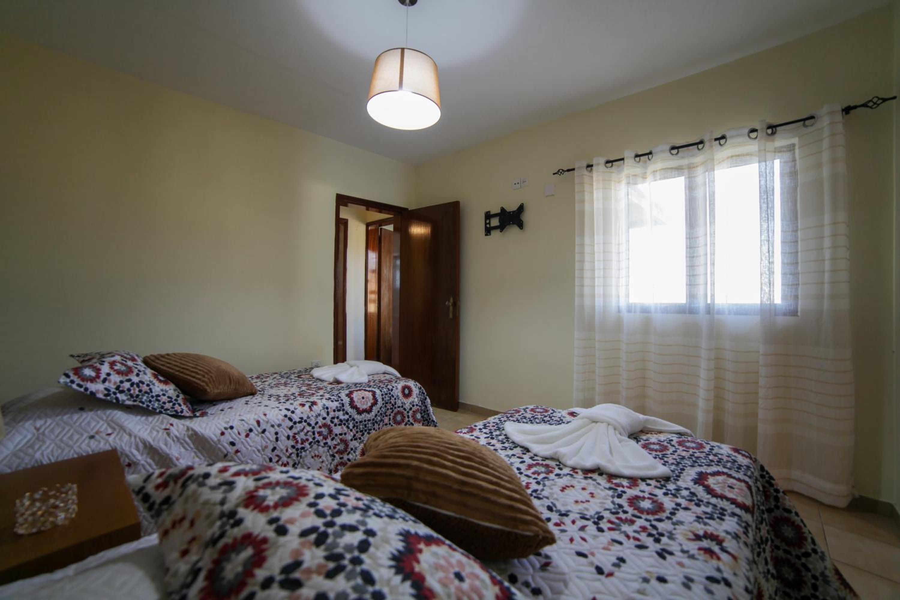 Two-Bedroom House photo 3
