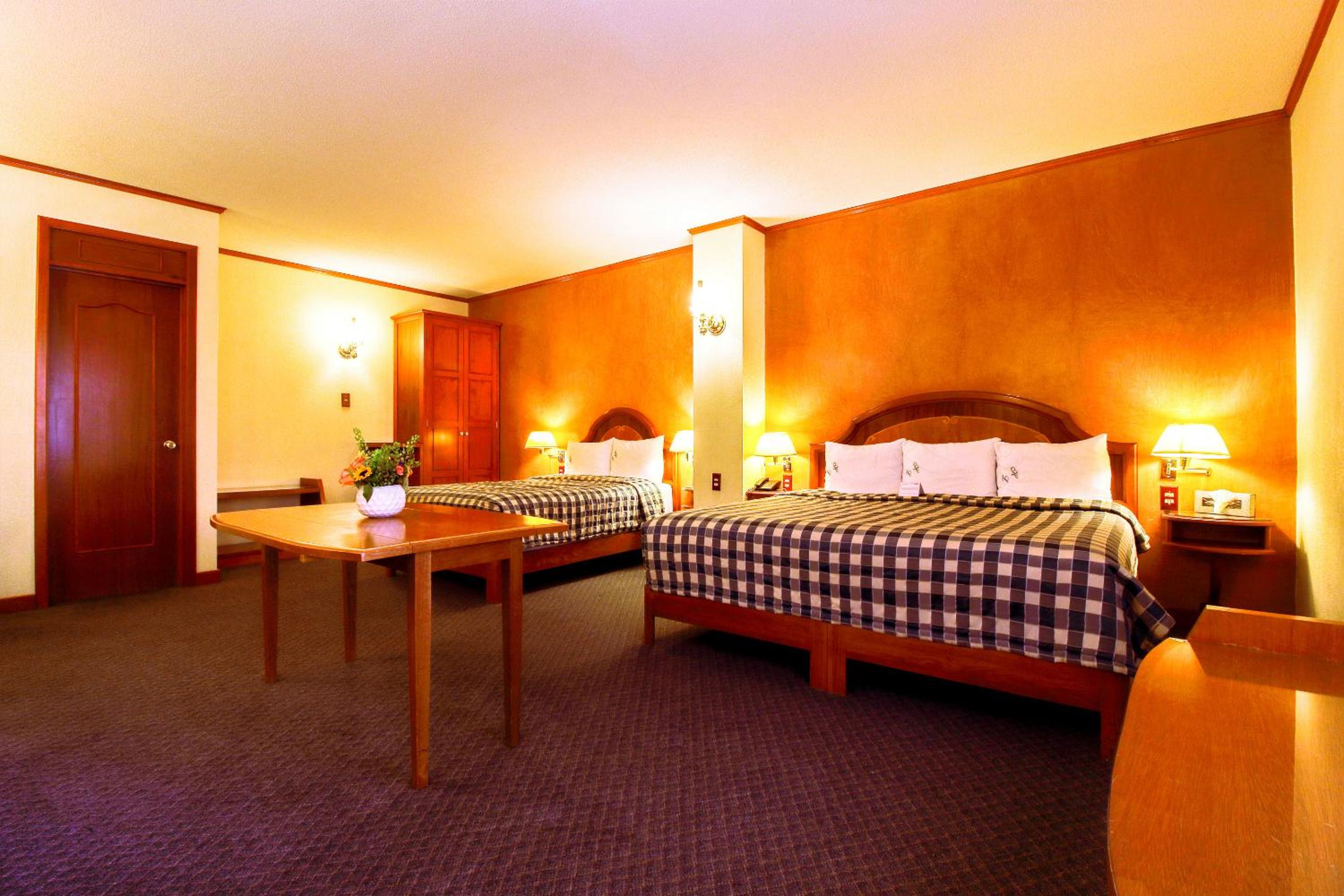 Junior Suite (4 Adults) photo 3