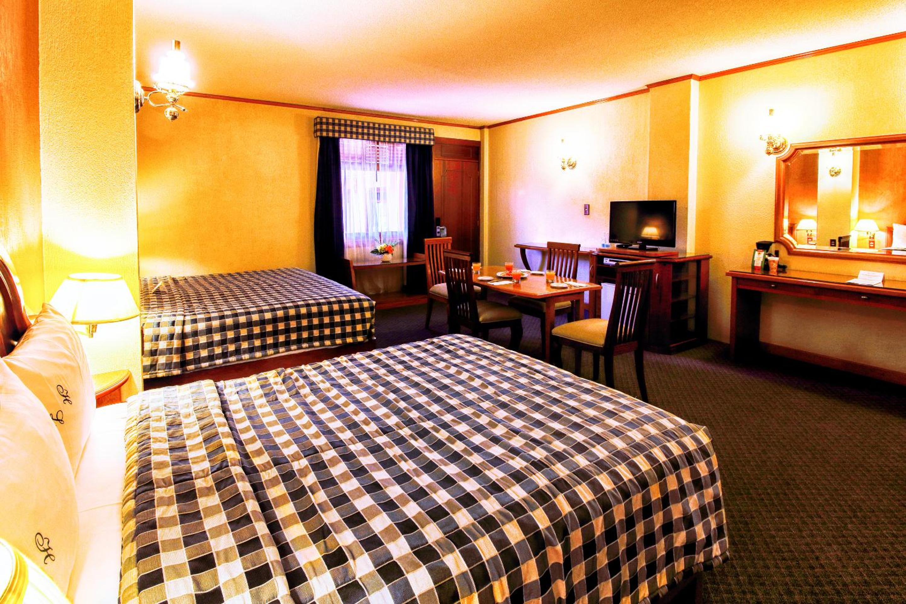 Junior Suite (4 Adults) photo 1