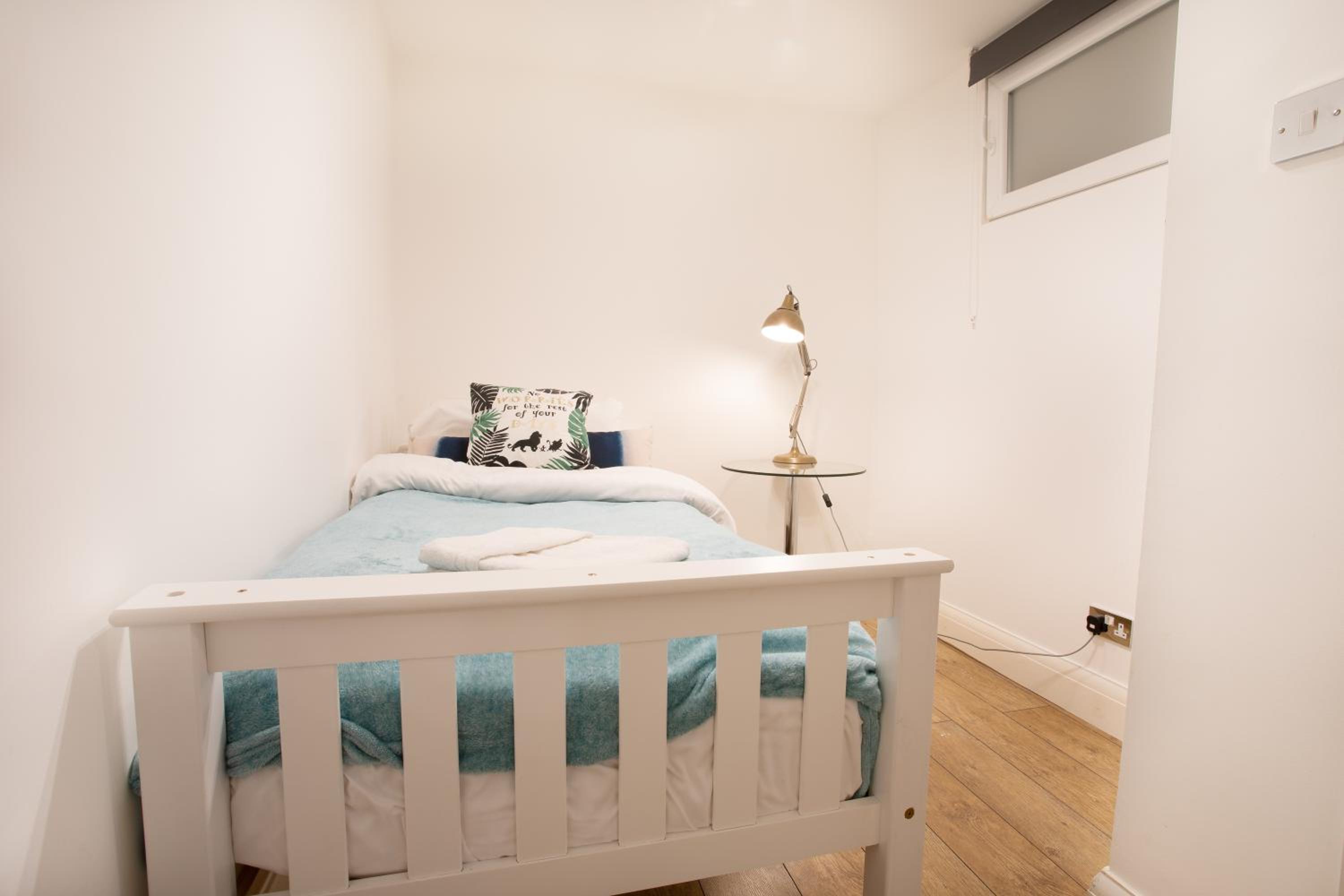 Deluxe Apartment - Photo 2