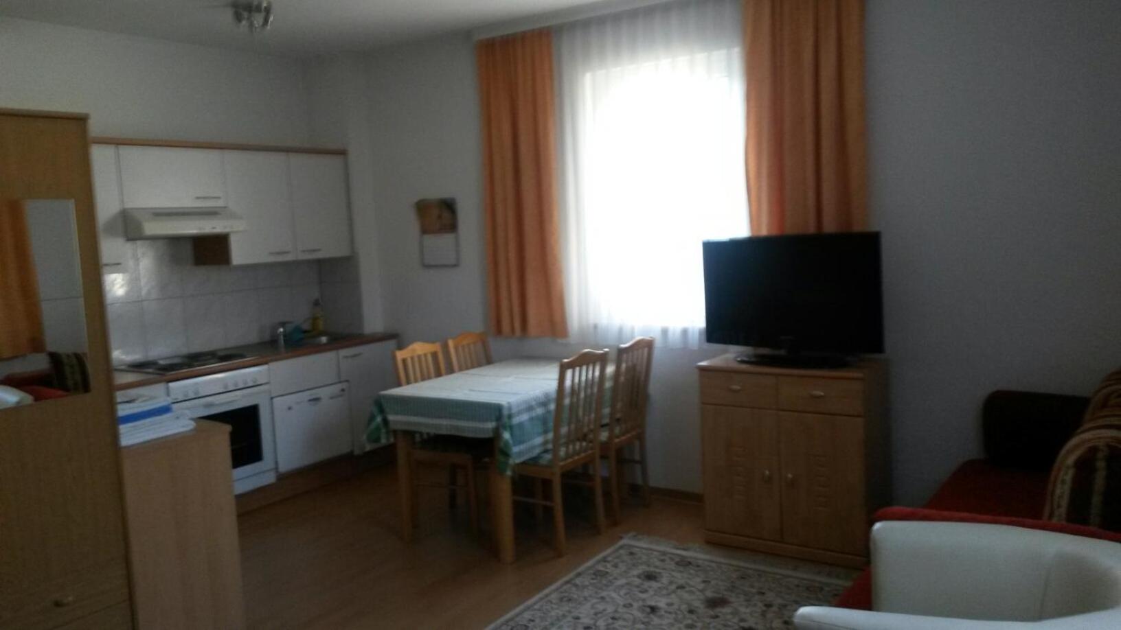 Double Room - Single Use photo 3