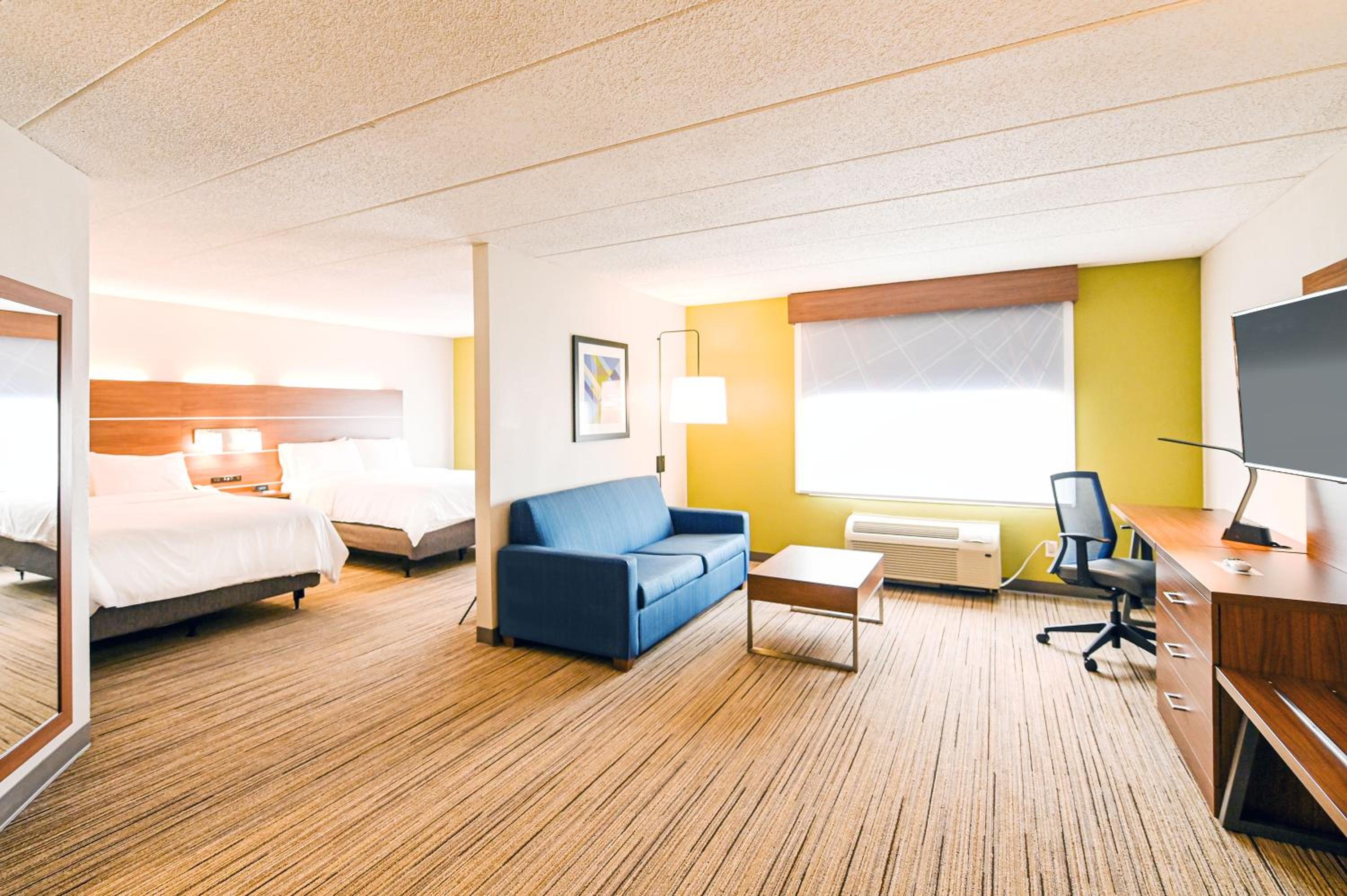 Suite with Two Beds - Non-Smoking - Photo 3