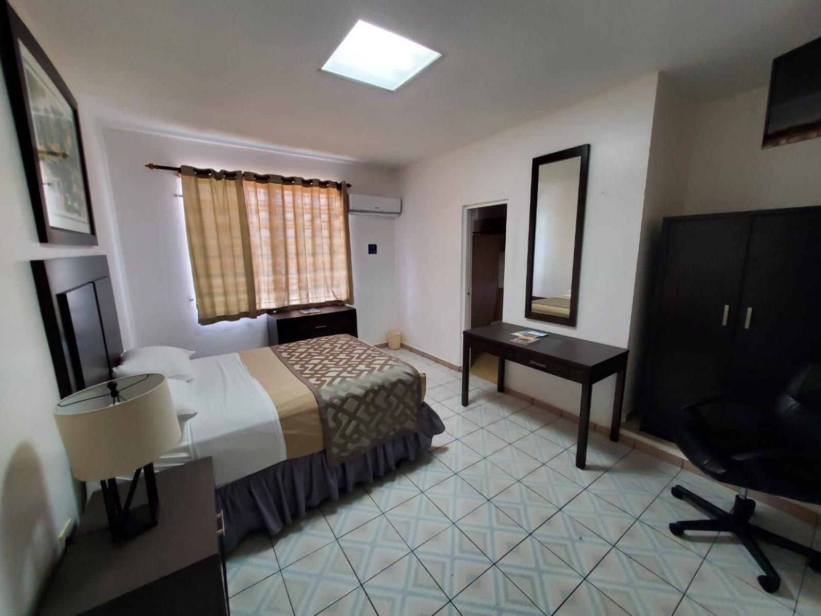 Guest Room with One Bed photo 1