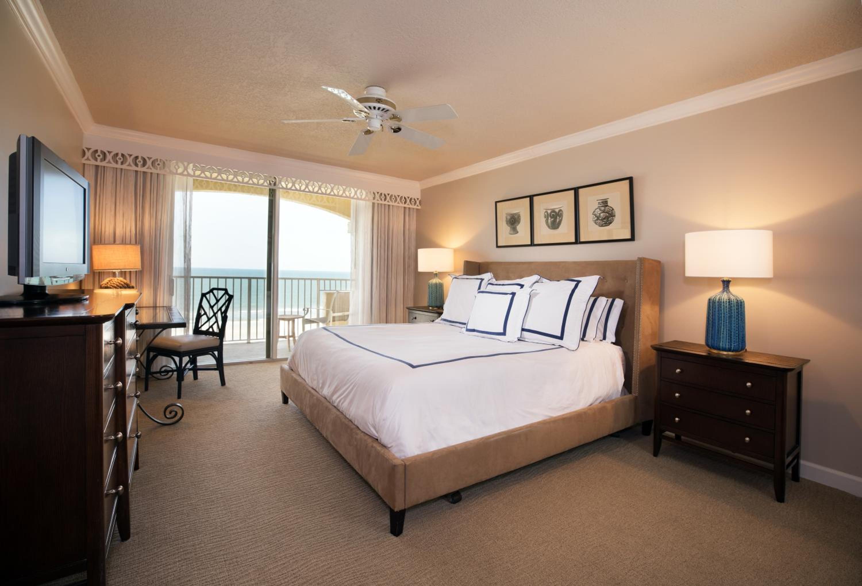 Luxury Ocean View Egret Presidential Suite – 1 King Bed photo 1