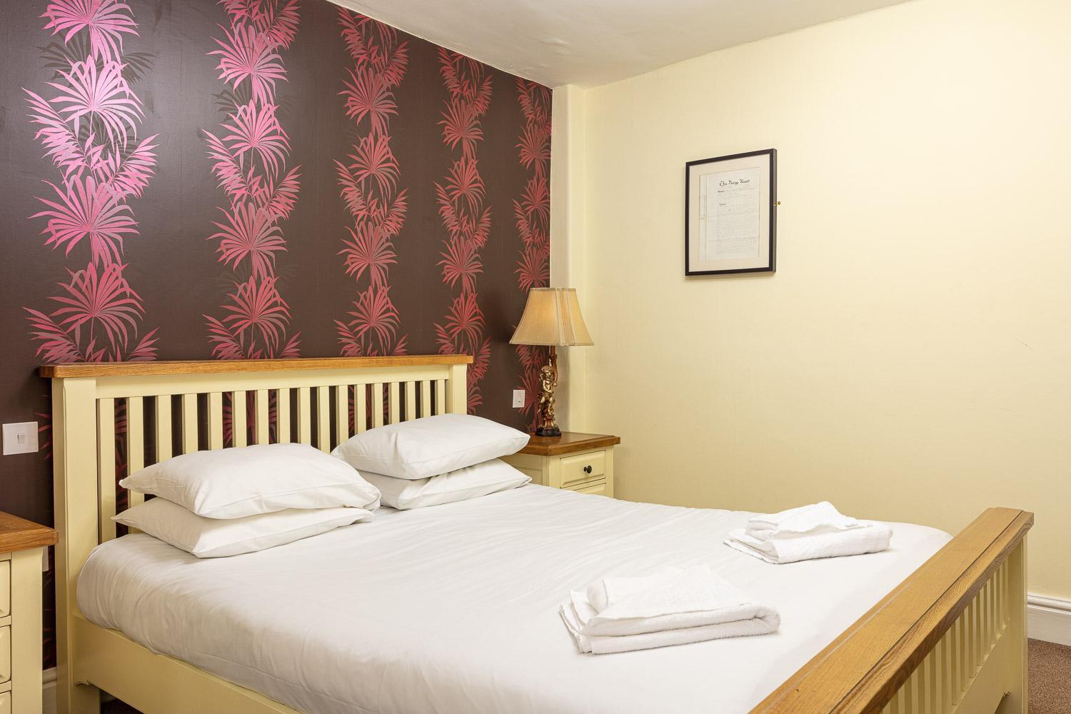 Double Room - Photo 12