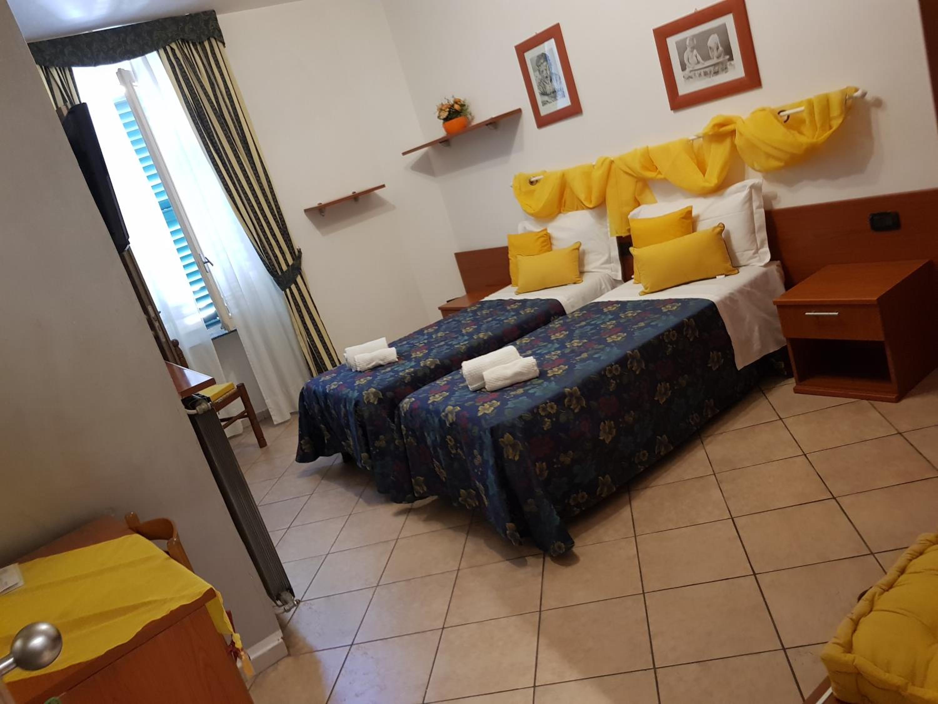Double or Twin Room - Photo 1