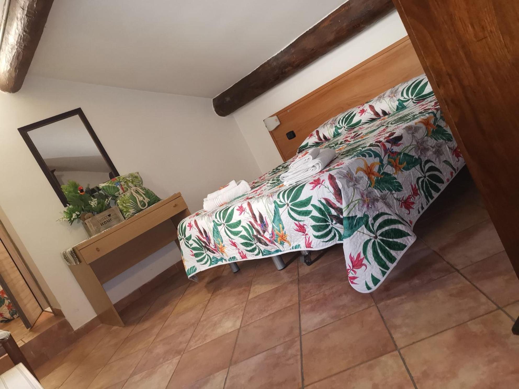 Triple Room - Photo 2