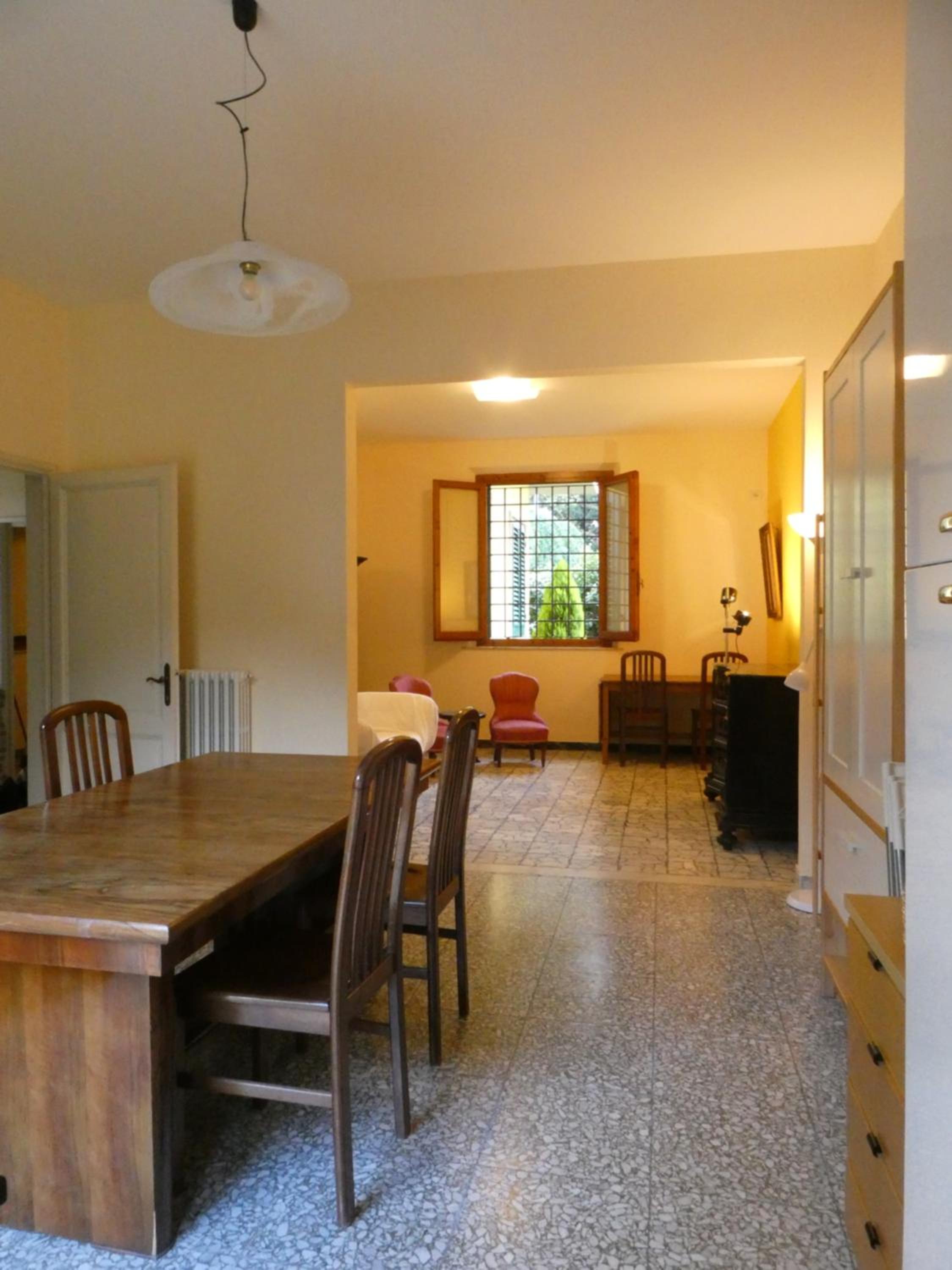 Three-Bedroom House - Photo 9