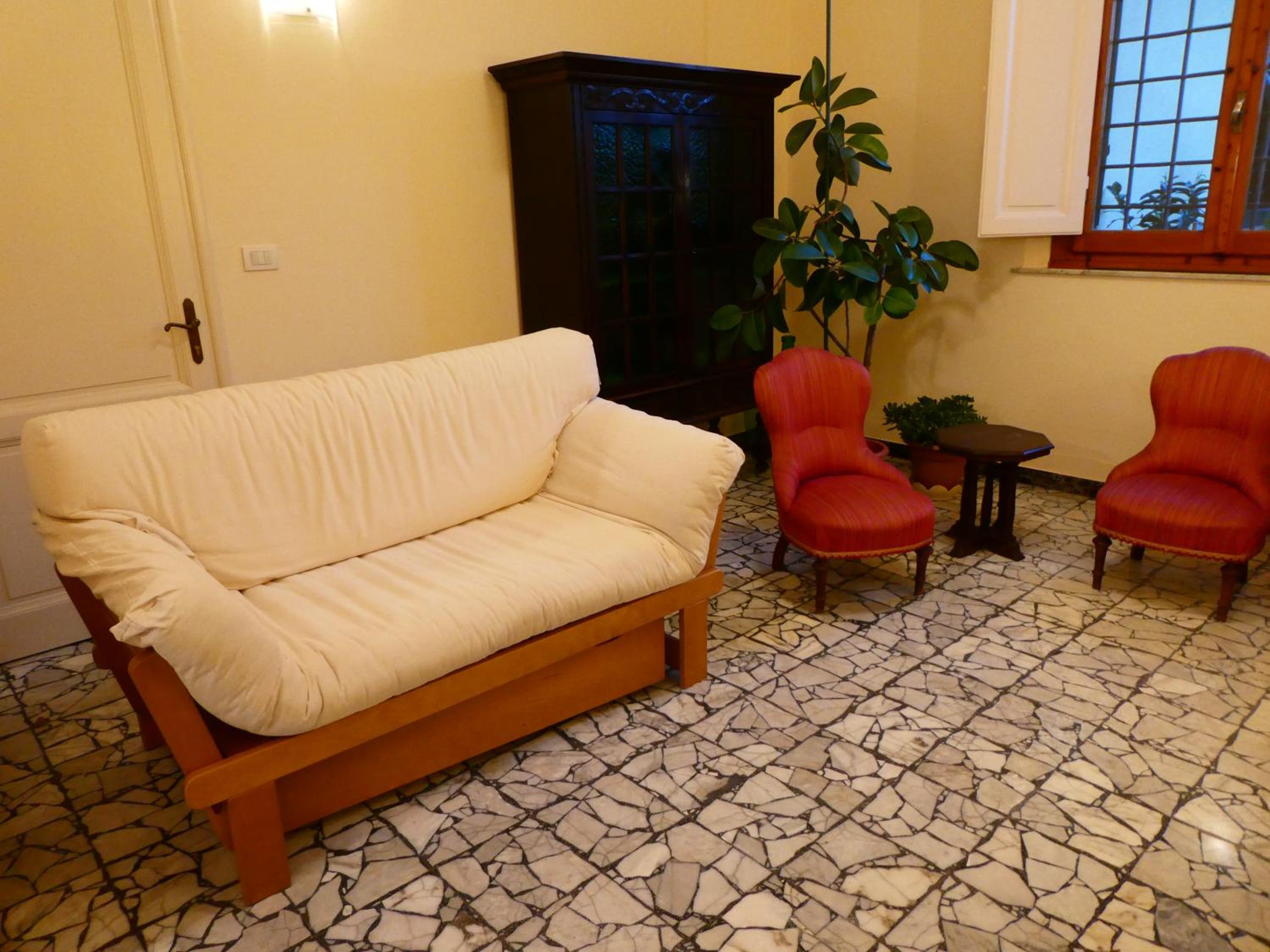 Three-Bedroom House - Photo 8