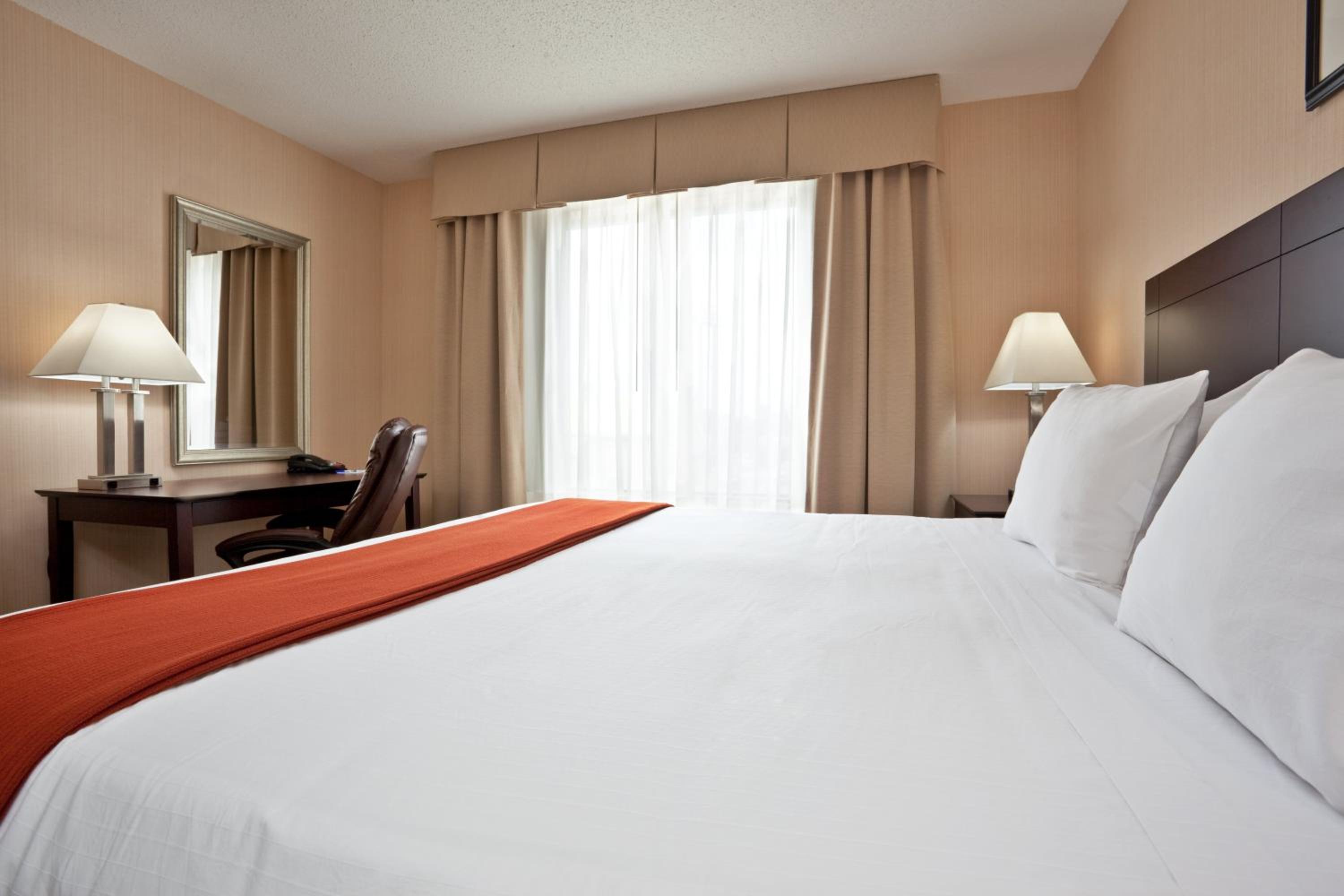 King Suite with Spa Bath