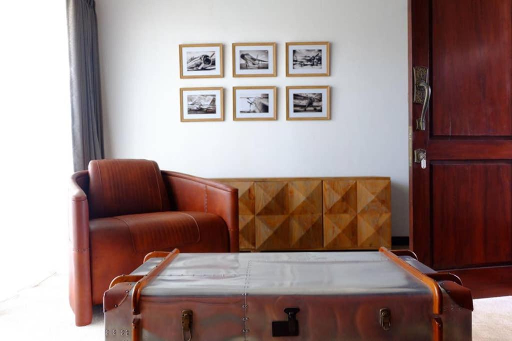 One-Bedroom Apartment - Photo 3