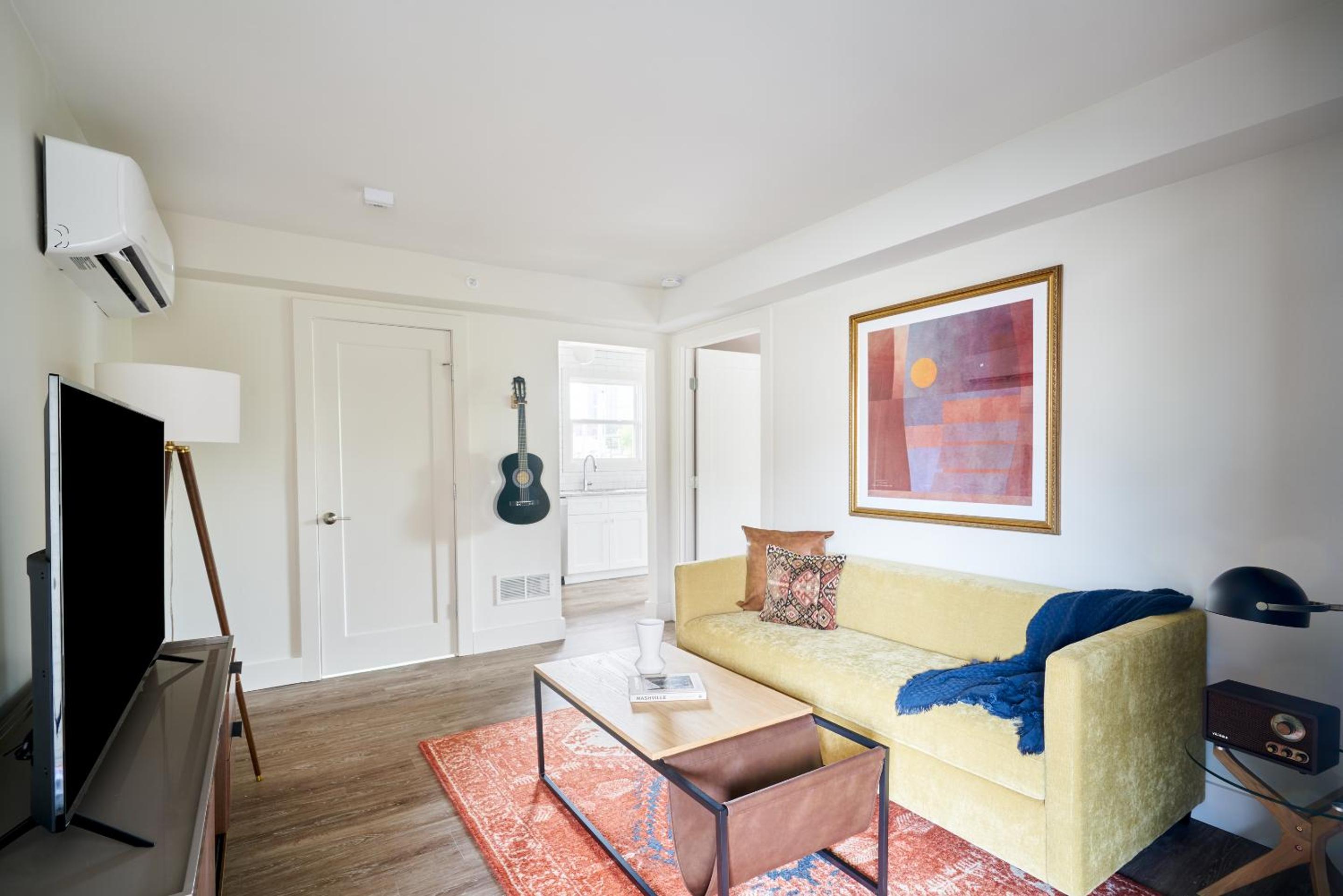 One-Bedroom Apartment