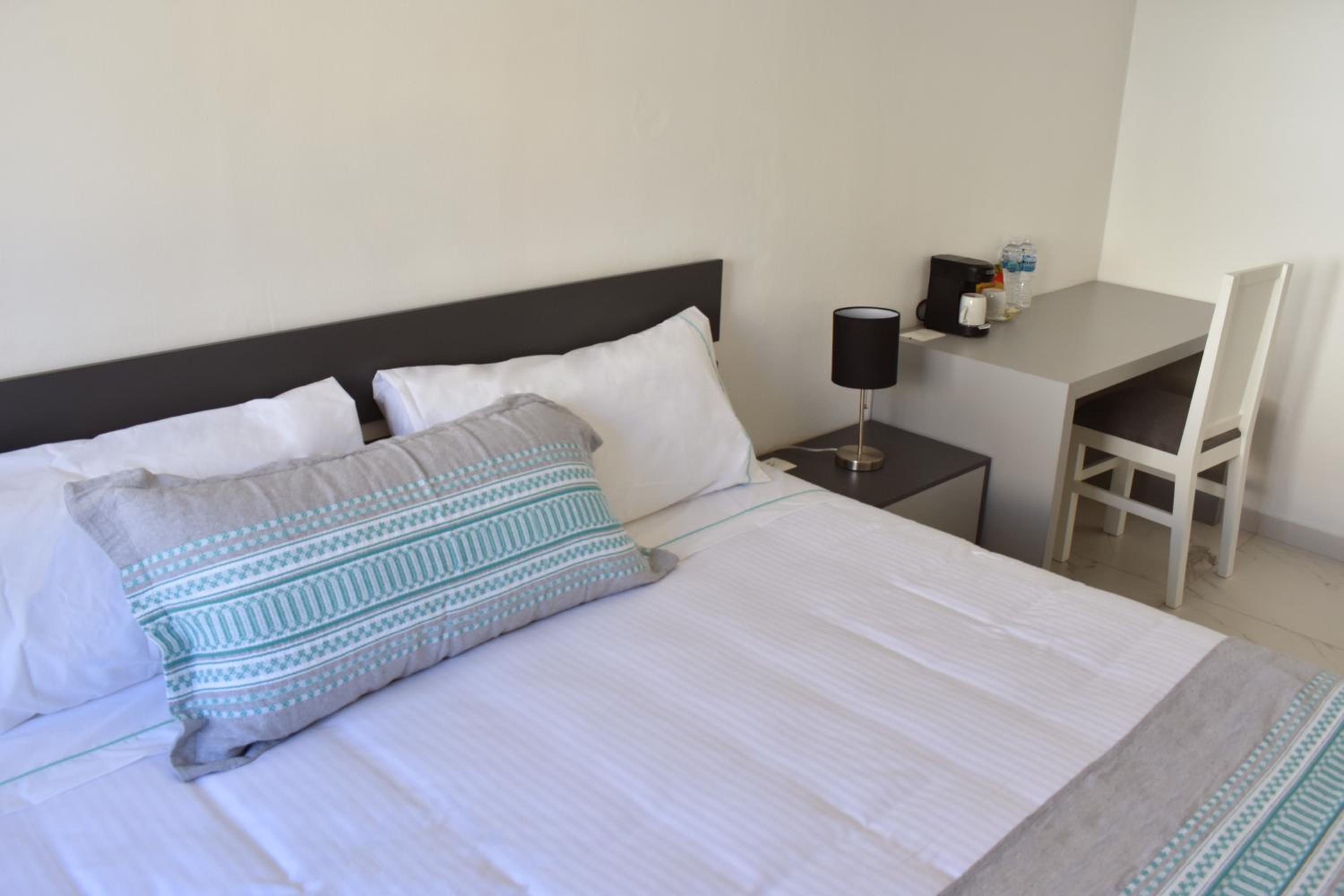 Double Room - Photo 3
