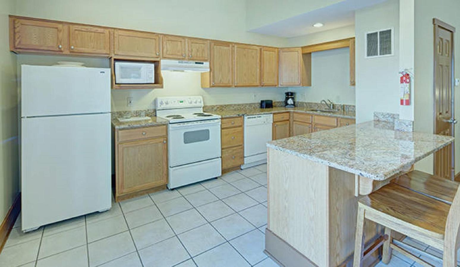 One-Bedroom Apartment Suite photo 3